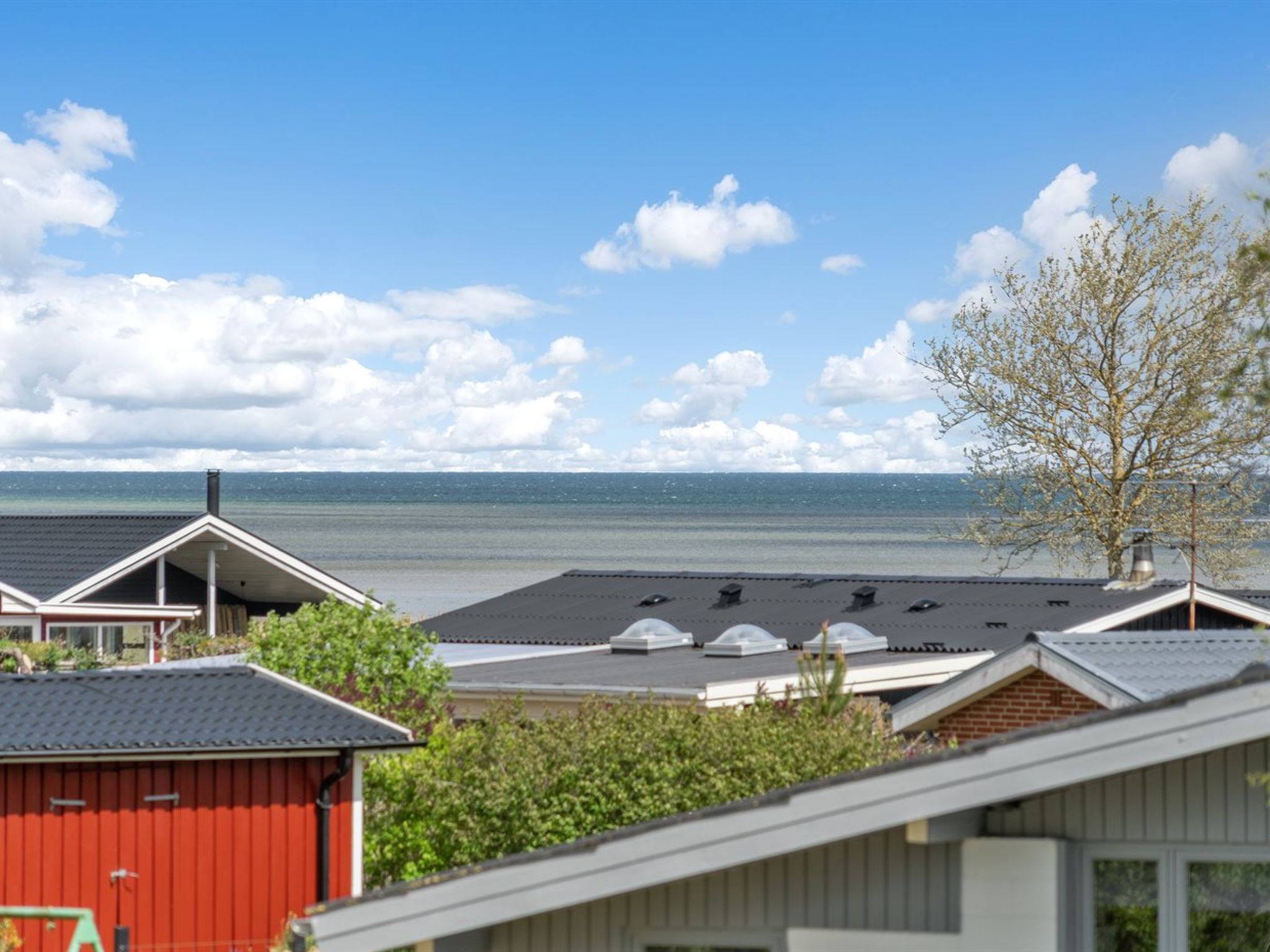"Vladanka" -  from the sea-Buiten