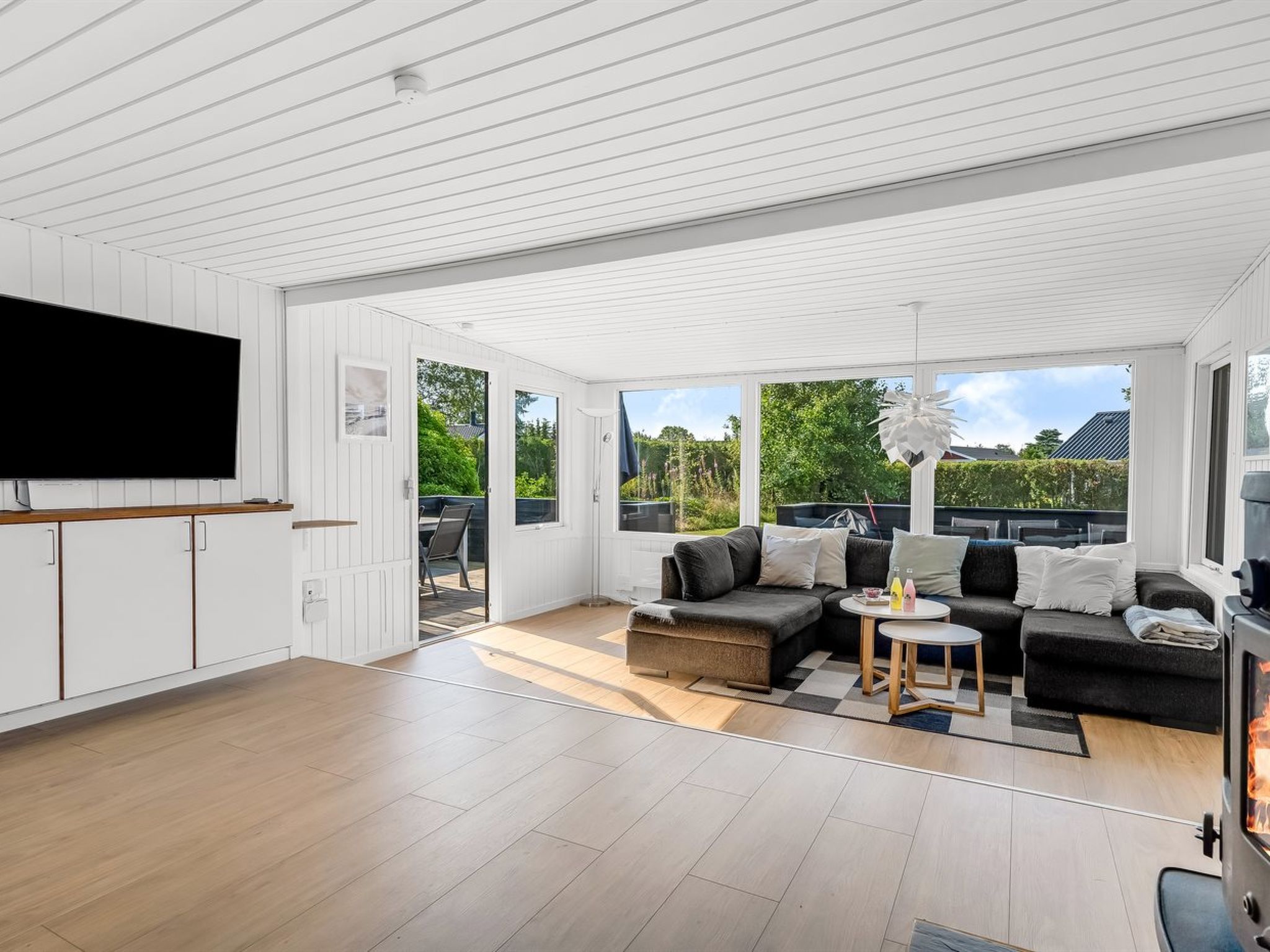 "Edel" - 650m from the sea