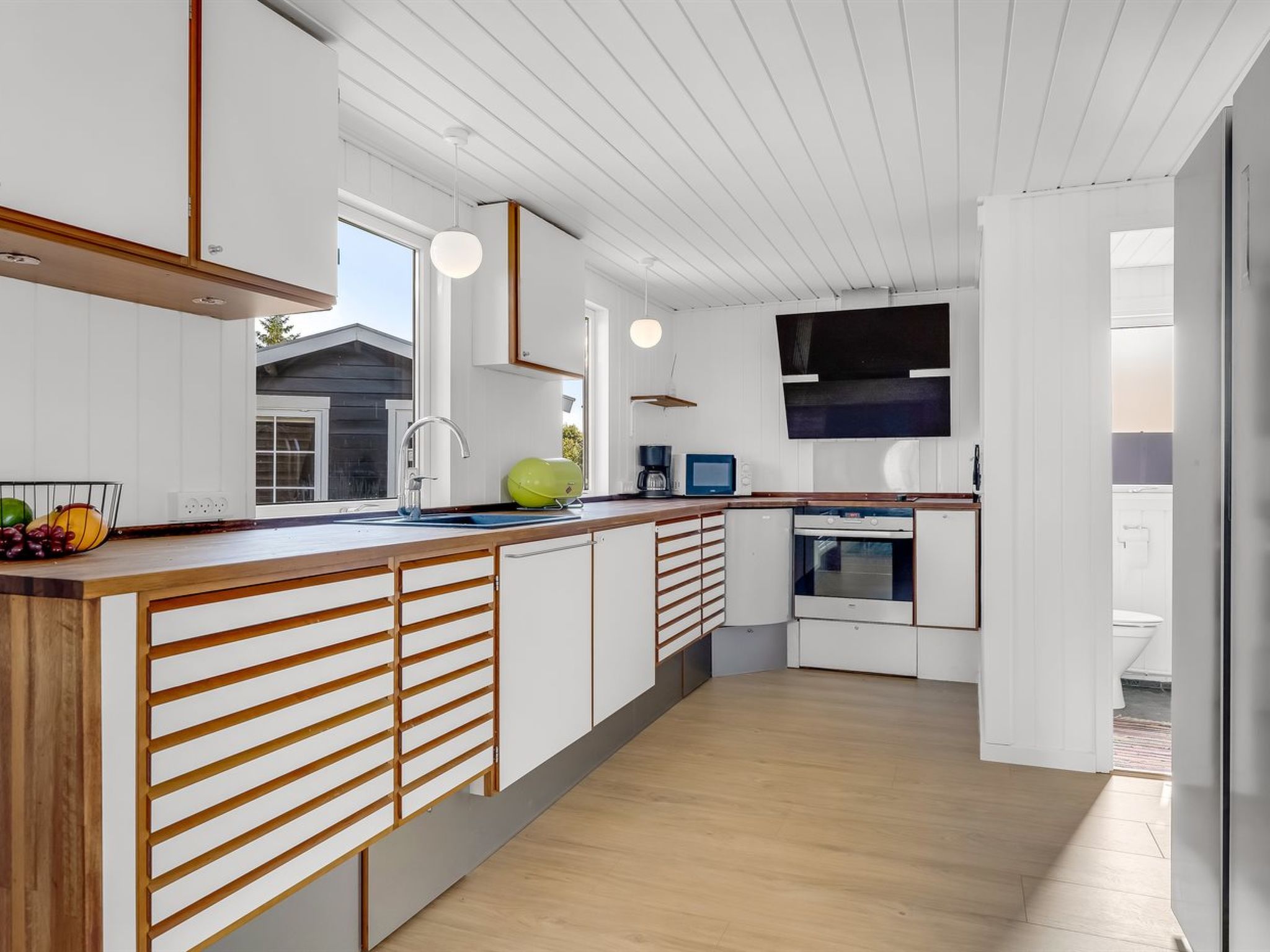"Edel" - 650m from the sea