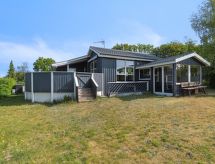 "Rafn" - 550m from the sea