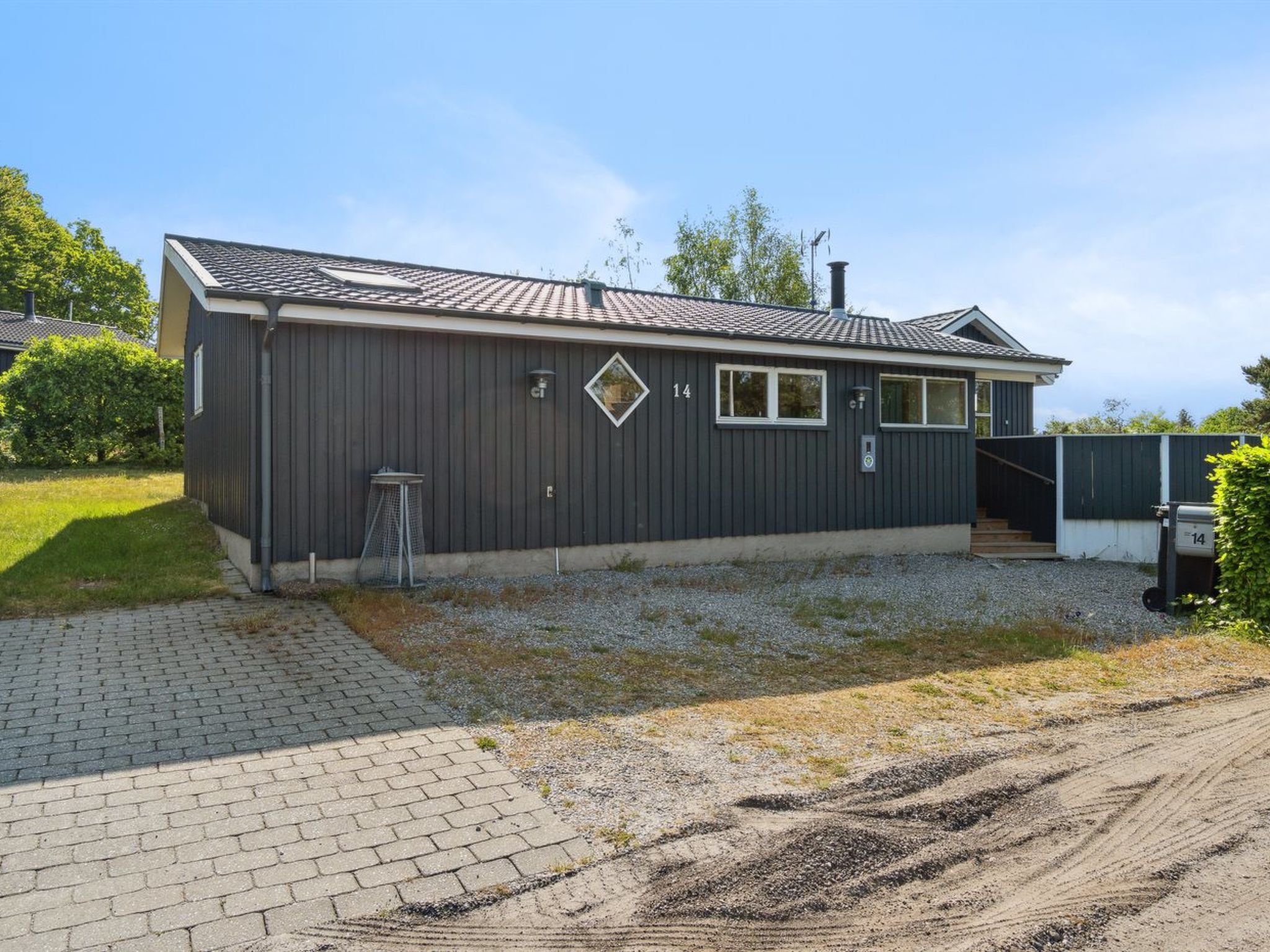 "Rafn" - 550m from the sea-Buiten