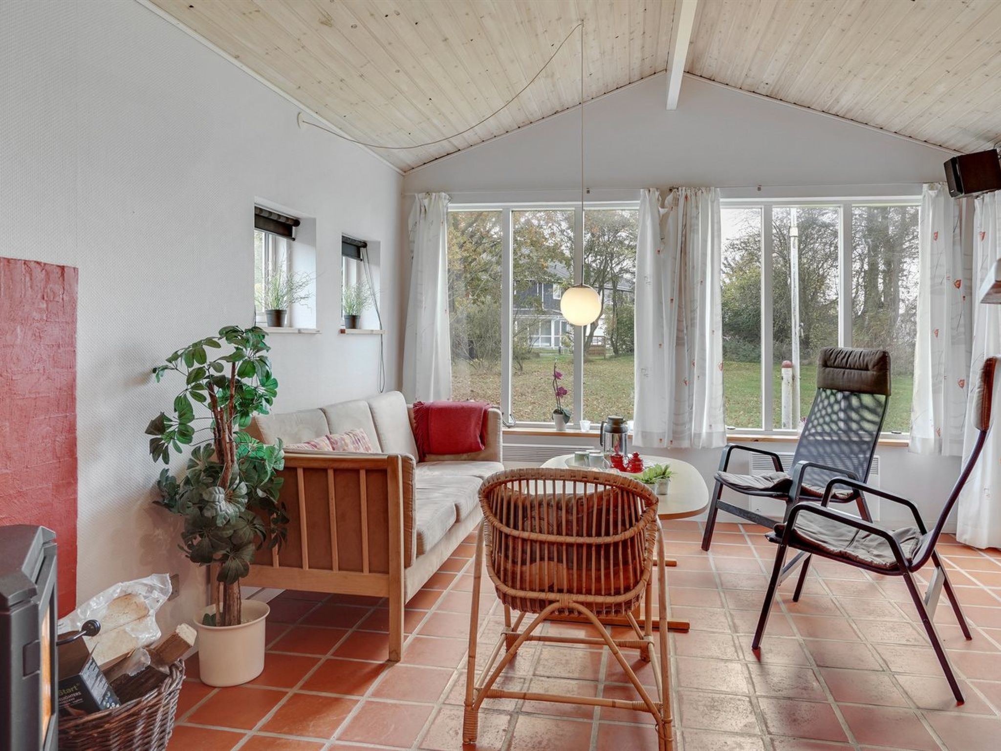 "Samine" - 100m from the sea-Inside