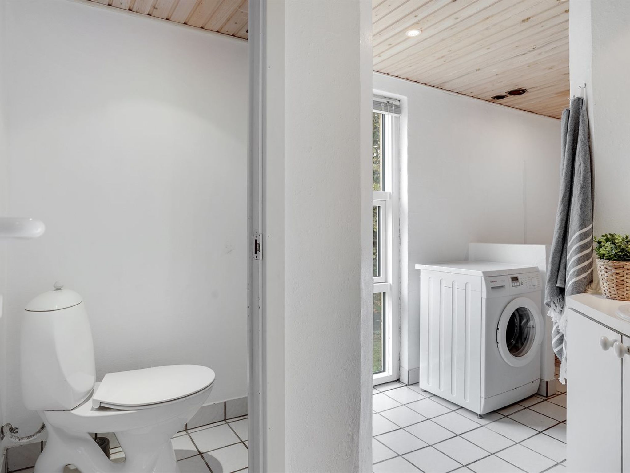 "Samine" - 100m from the sea-Inside