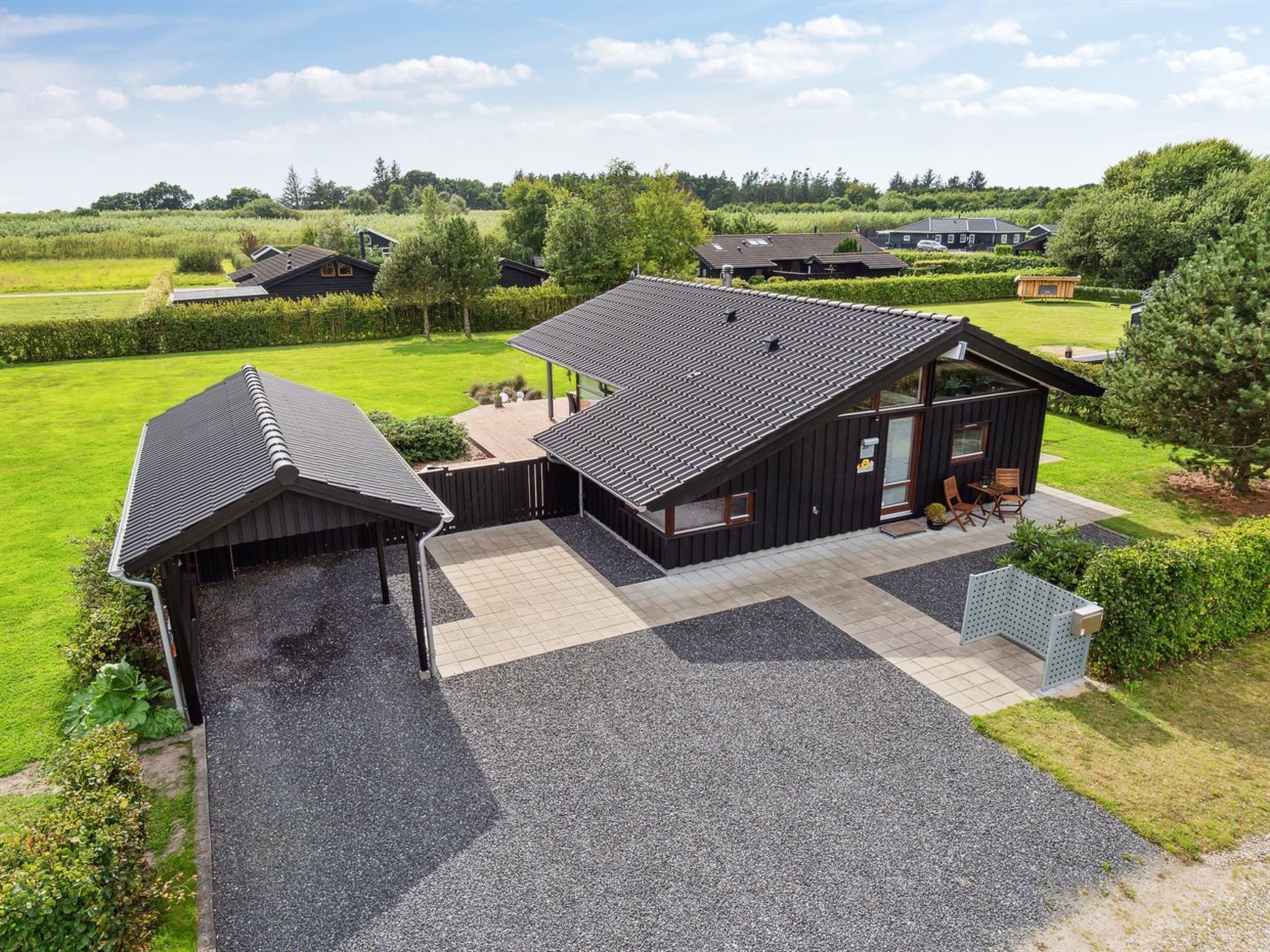 "Evald" - 400m from the sea - Buiten
