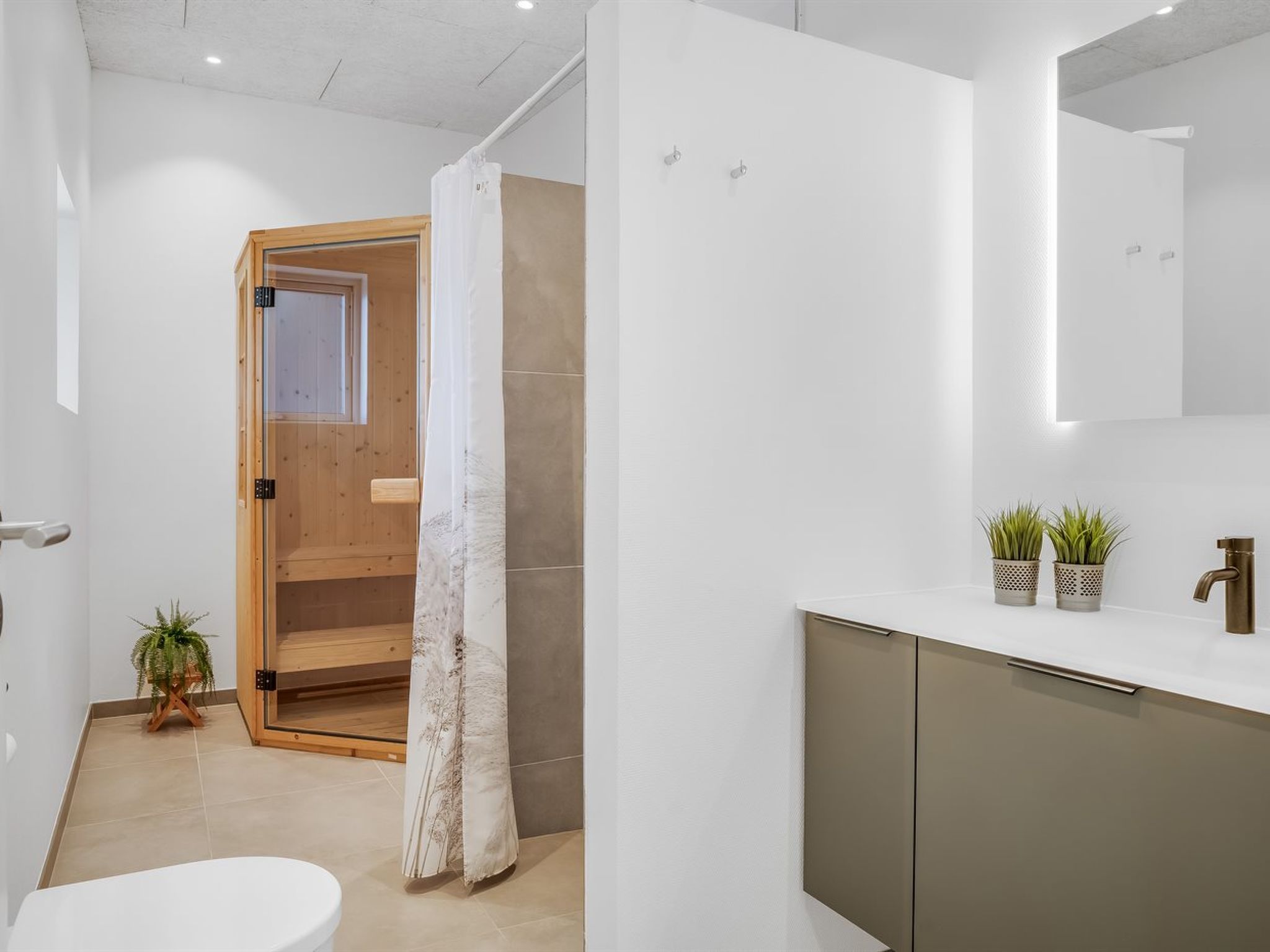 Bathroom / Wellness