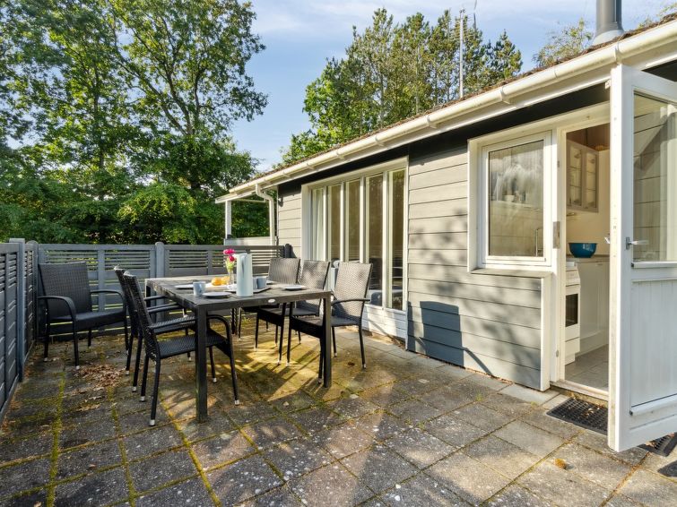 Search and Stay destination Hadsund, Denmark from . "Arwin" - 200m from the sea in NE Jutland