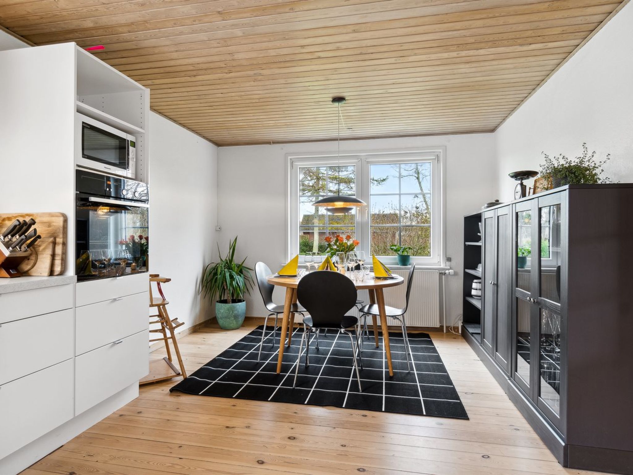 "Bertold" - 100m from the sea-Drinnen
