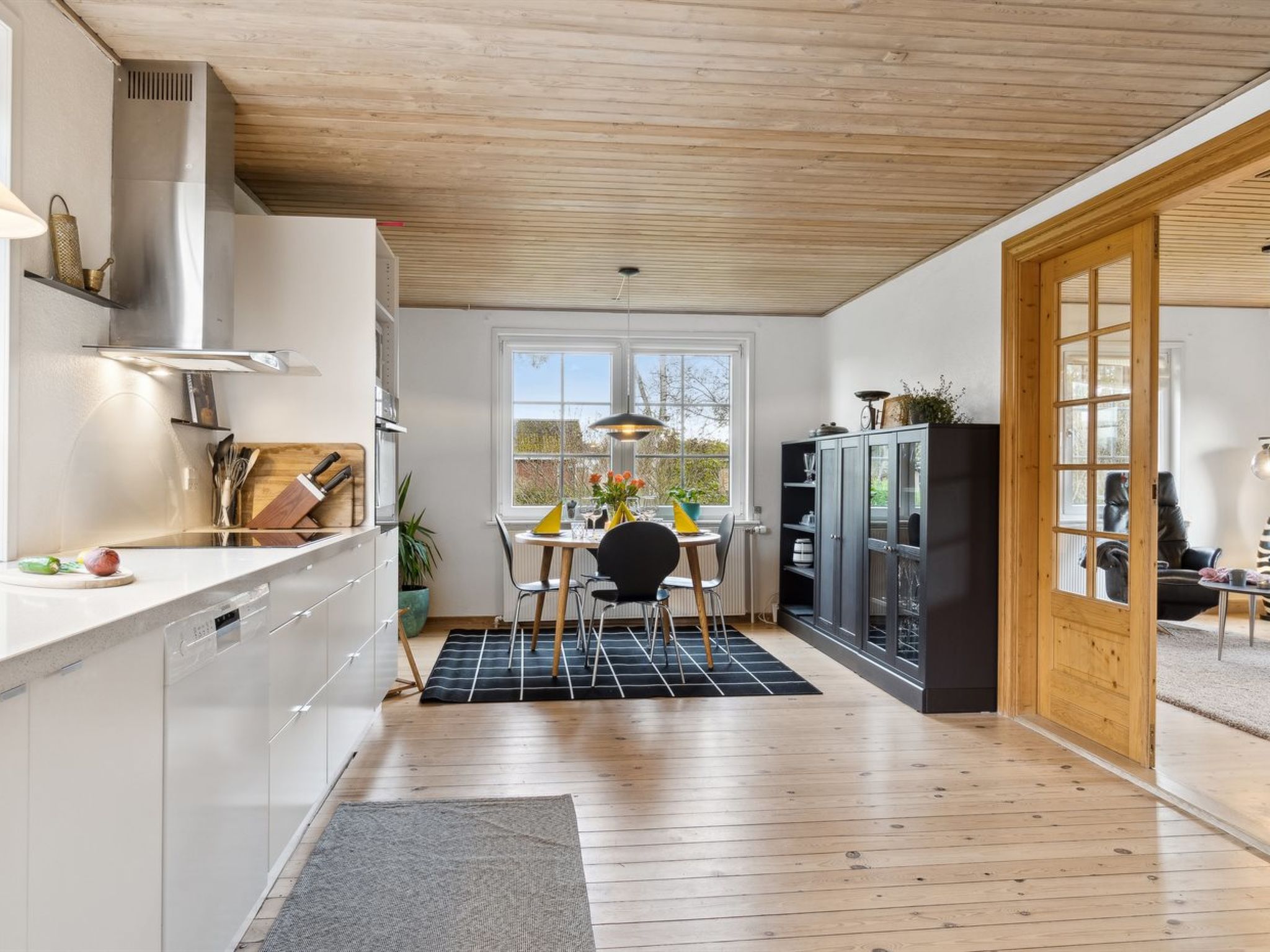 "Bertold" - 100m from the sea-Drinnen