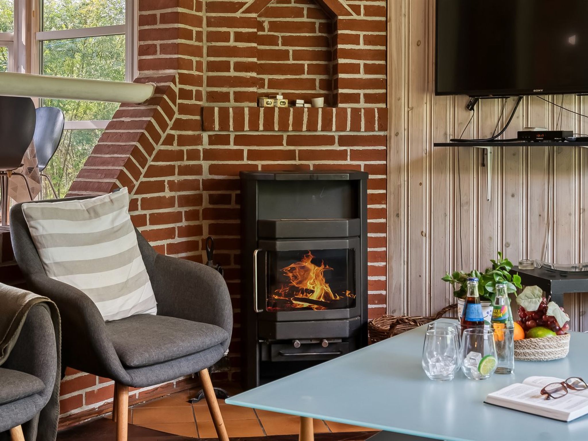 Maison "Unto" - 100m from the sea – Séjour, photo 13 sur 24