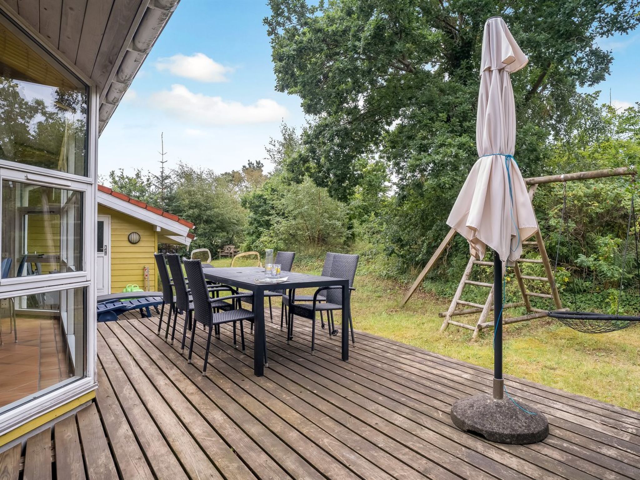 "Unto" - 100m from the sea-Buiten