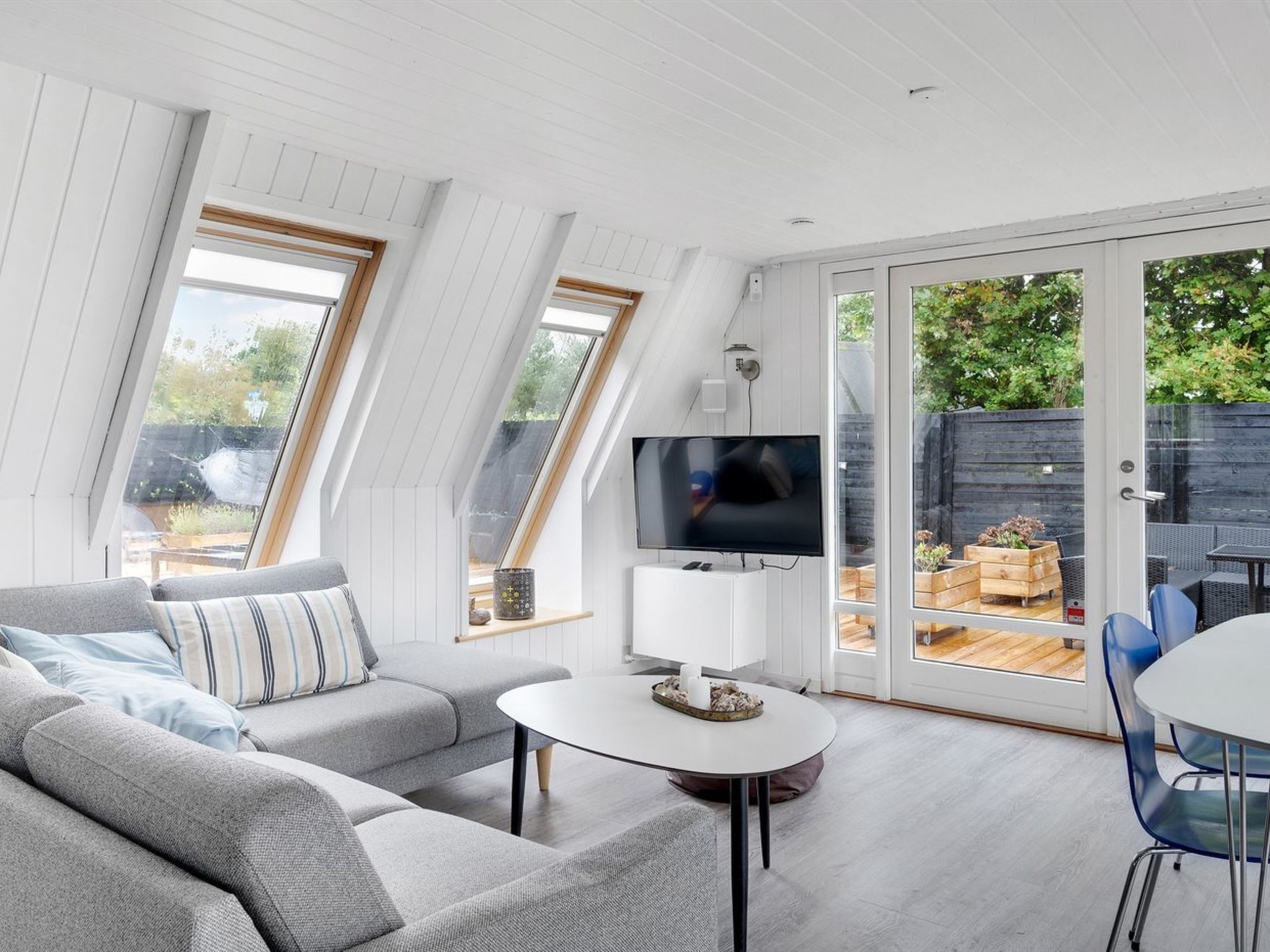 "Hunding" - 600m from the sea-Binnen