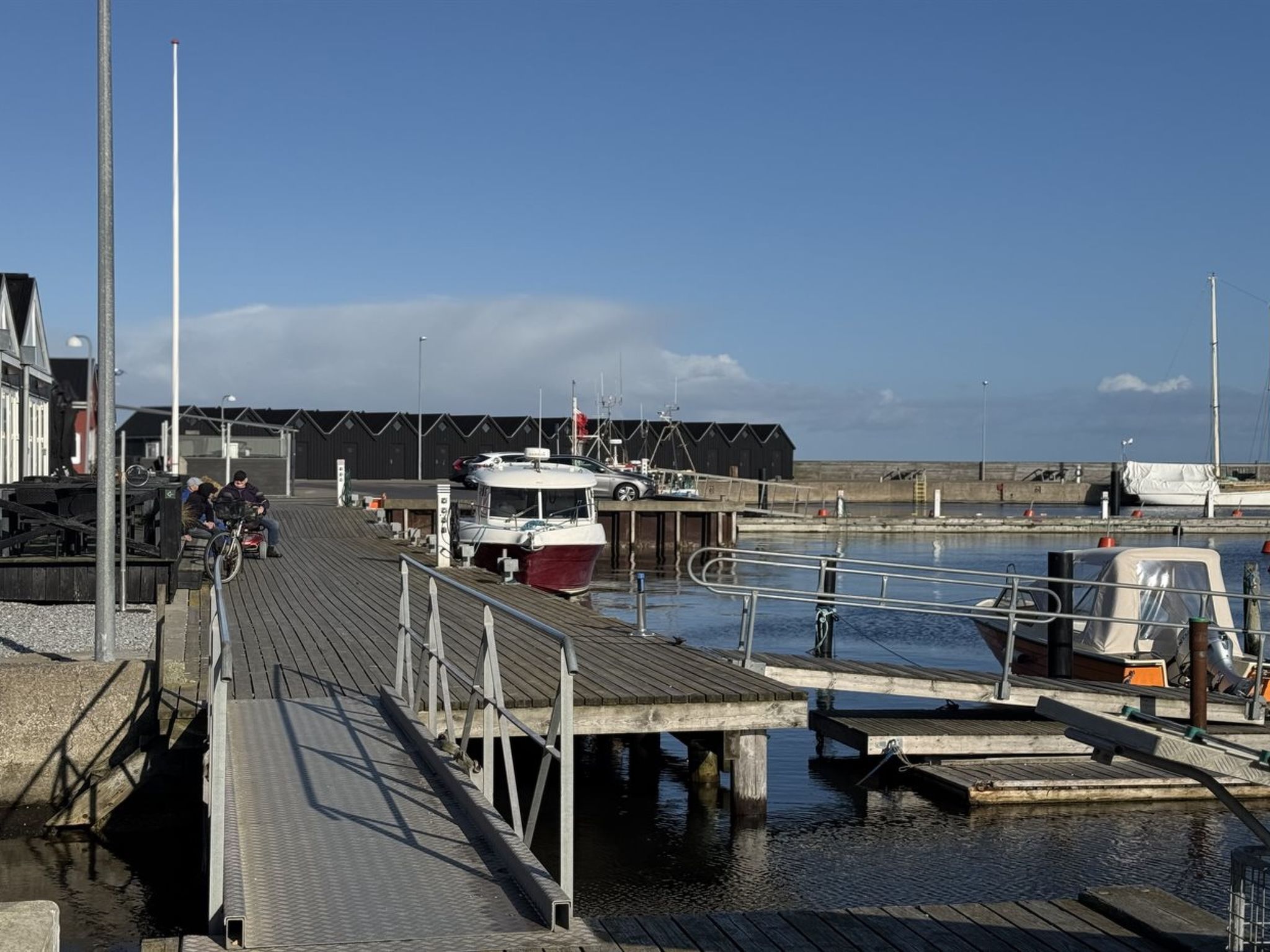 "Elevus" -  from the sea - Buiten