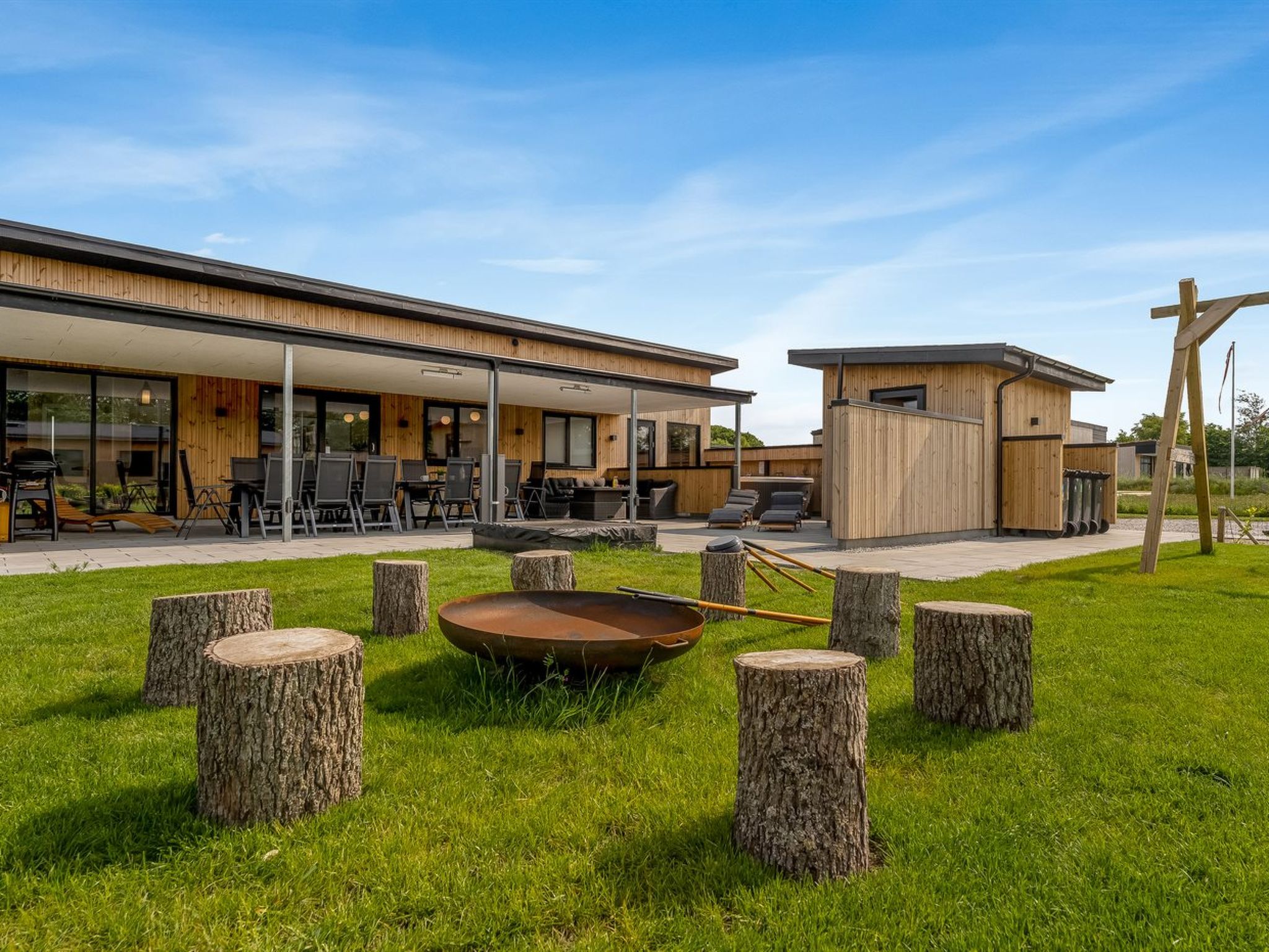 Photo of "Elevus" -  from the sea