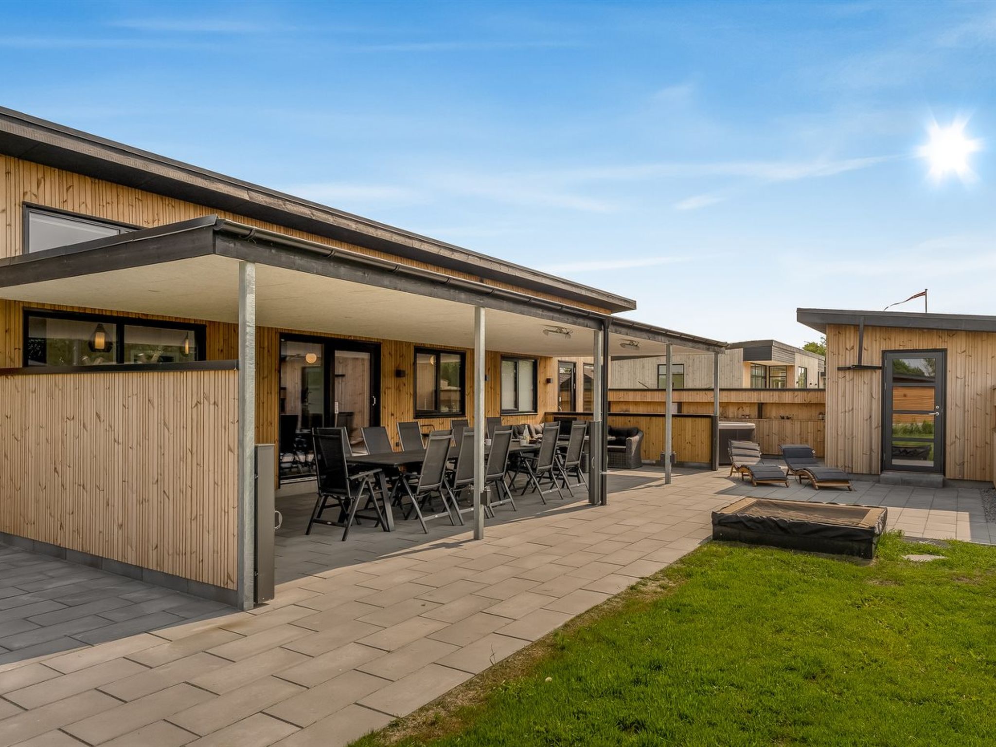 Photo of "Elevus" -  from the sea