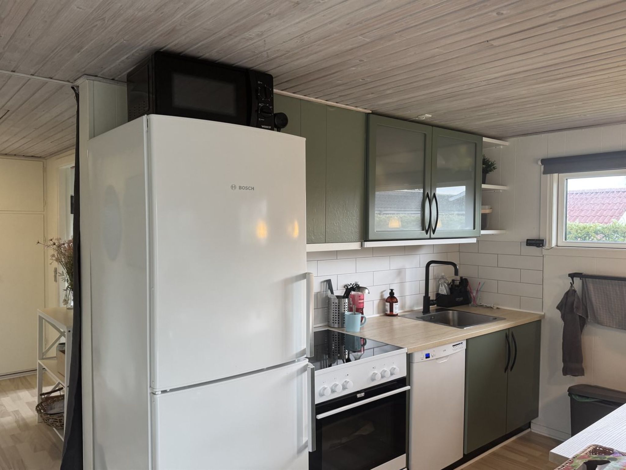 "Detlef" - 400m from the sea-Binnen