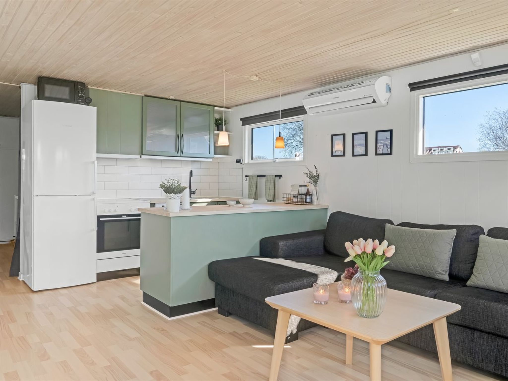 "Detlef" - 400m from the sea - Inside