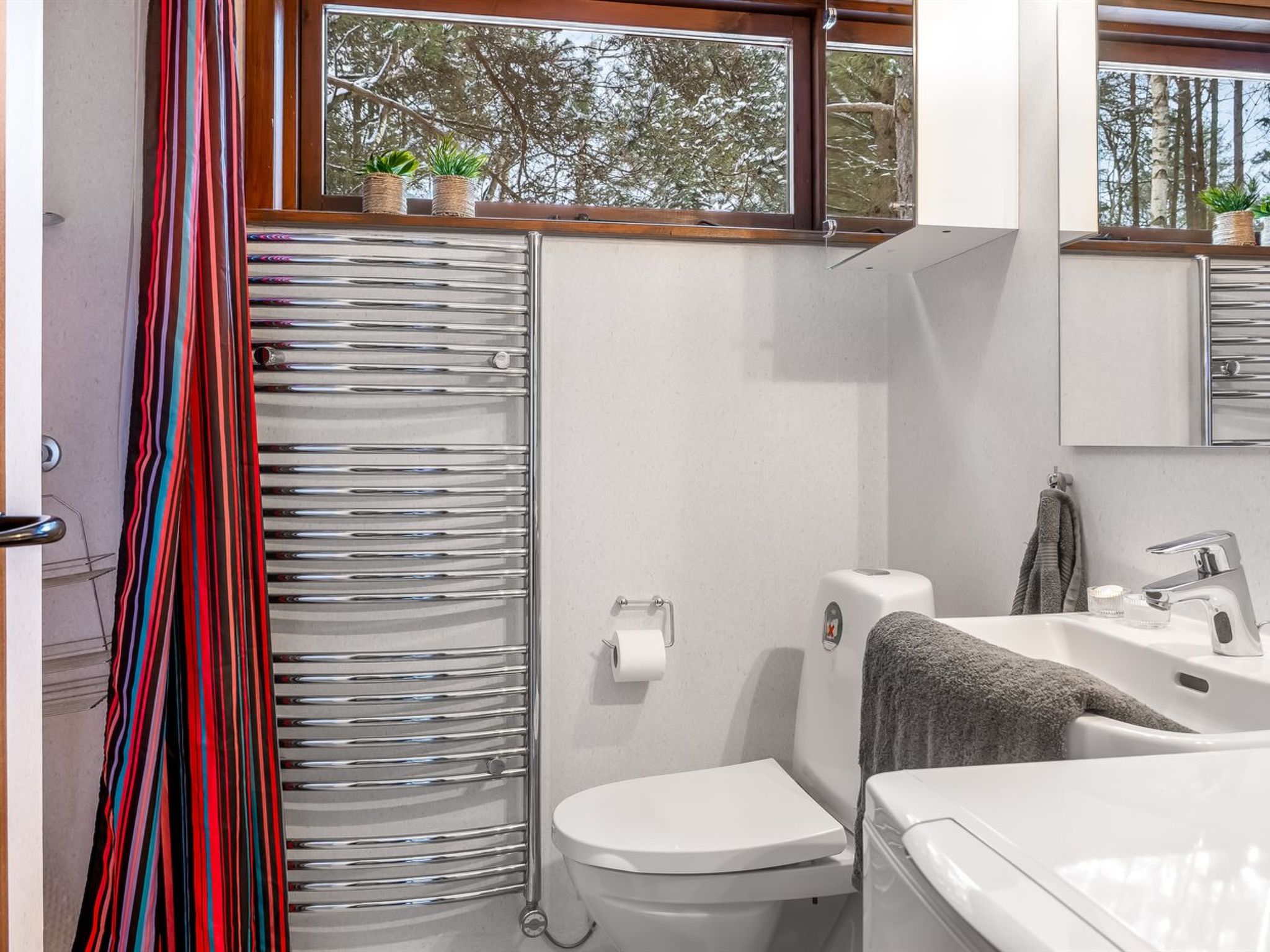 "Lökea" -  from the sea-Binnen