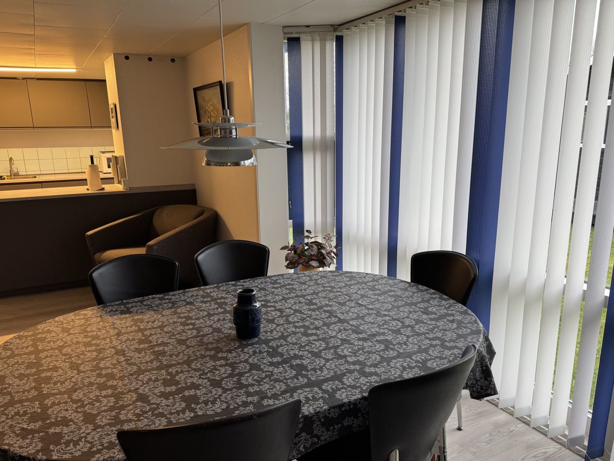 "Allyson" -  from the sea-Binnen