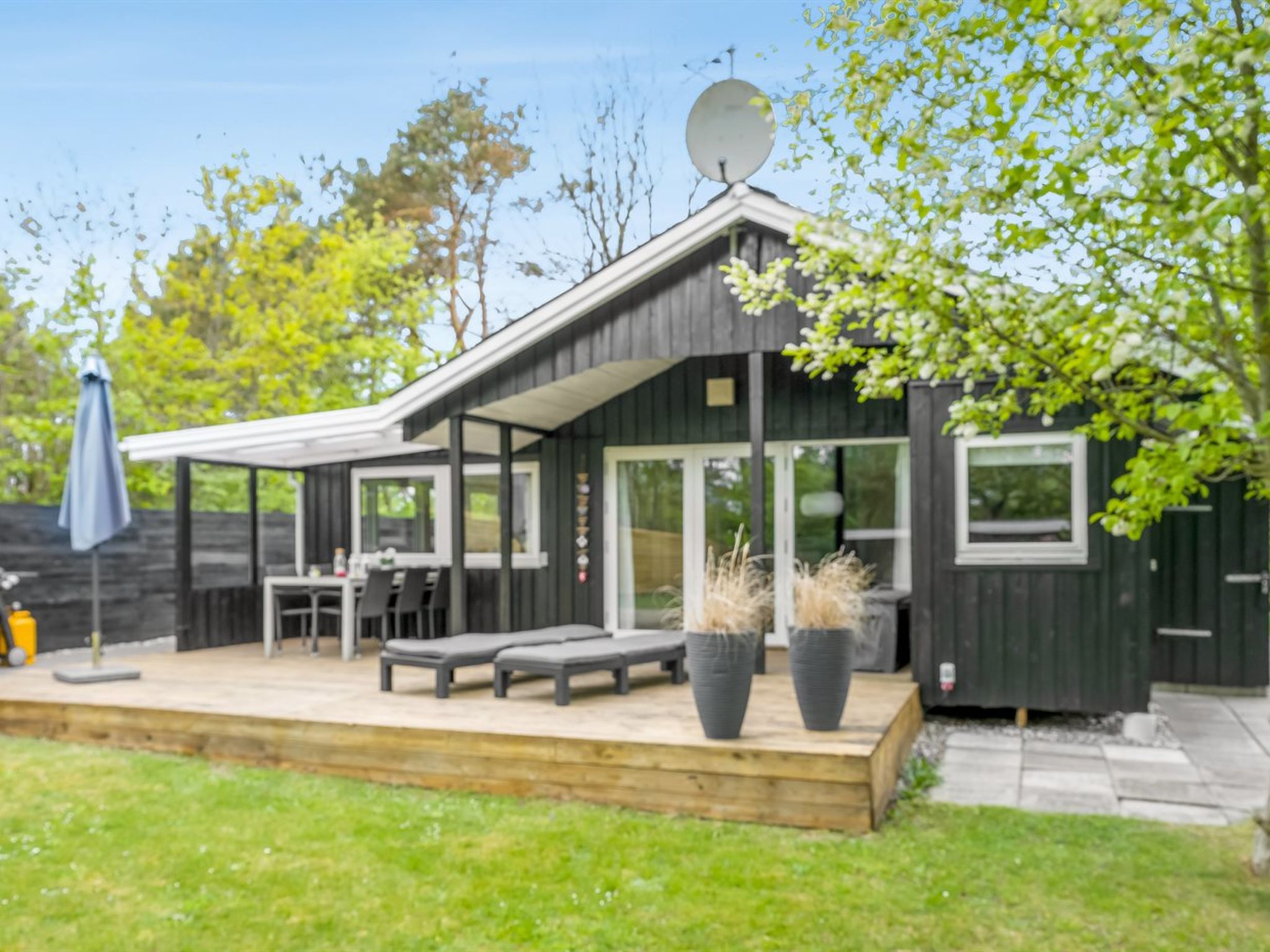 "Irma" - 300m from the sea - Buiten