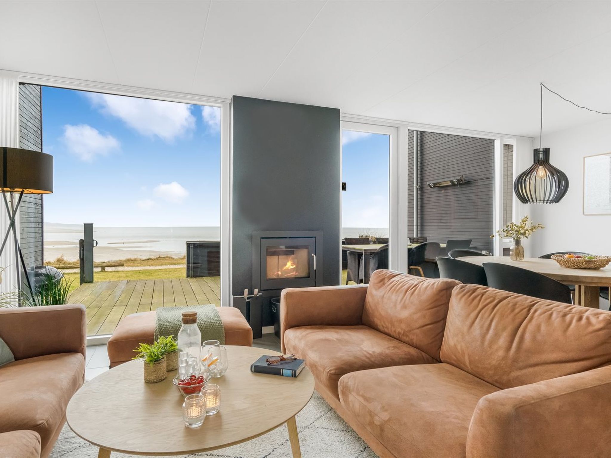 "Chayton" - 10m from the sea