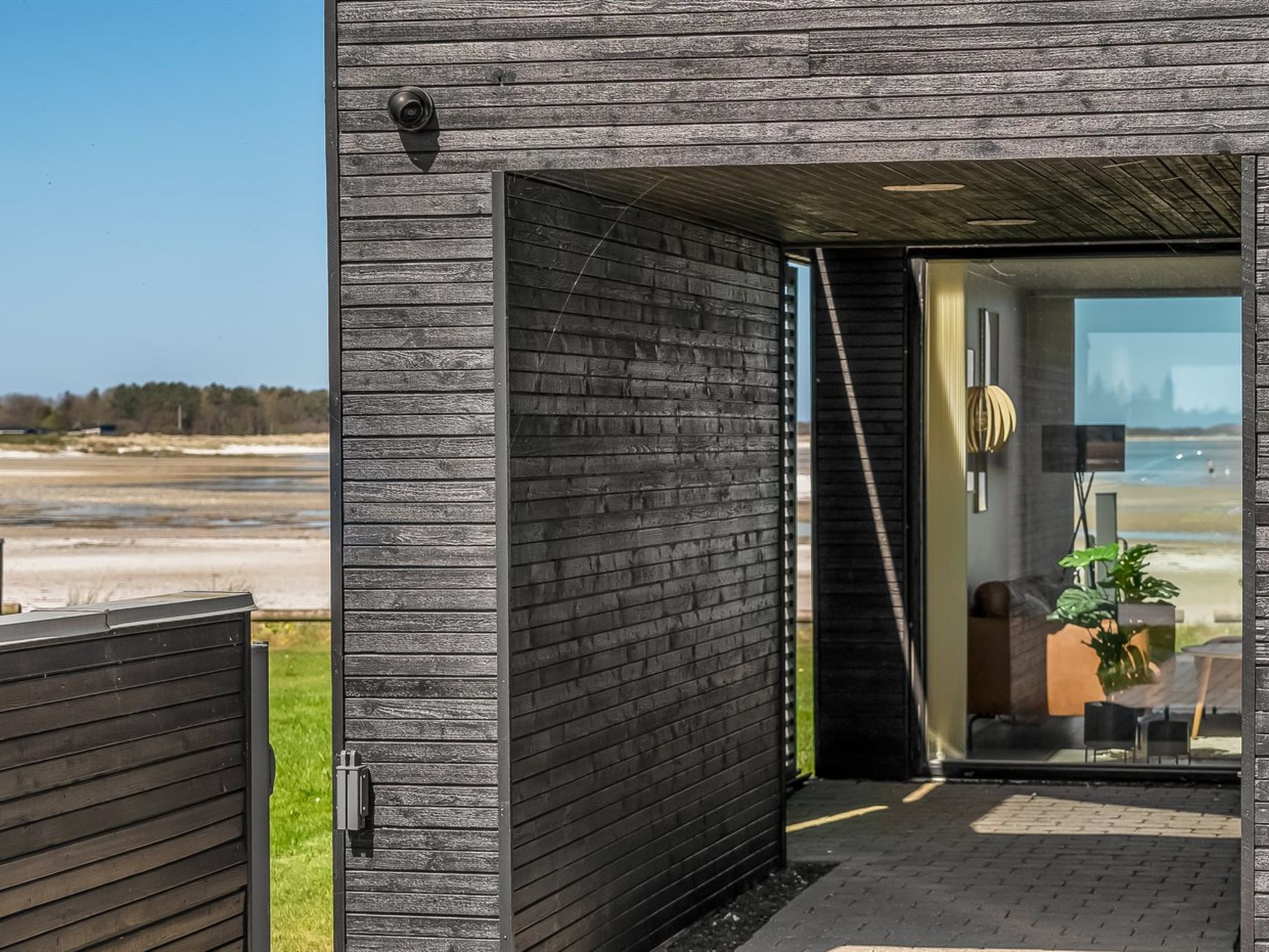 "Chayton" - 10m from the sea - Buiten