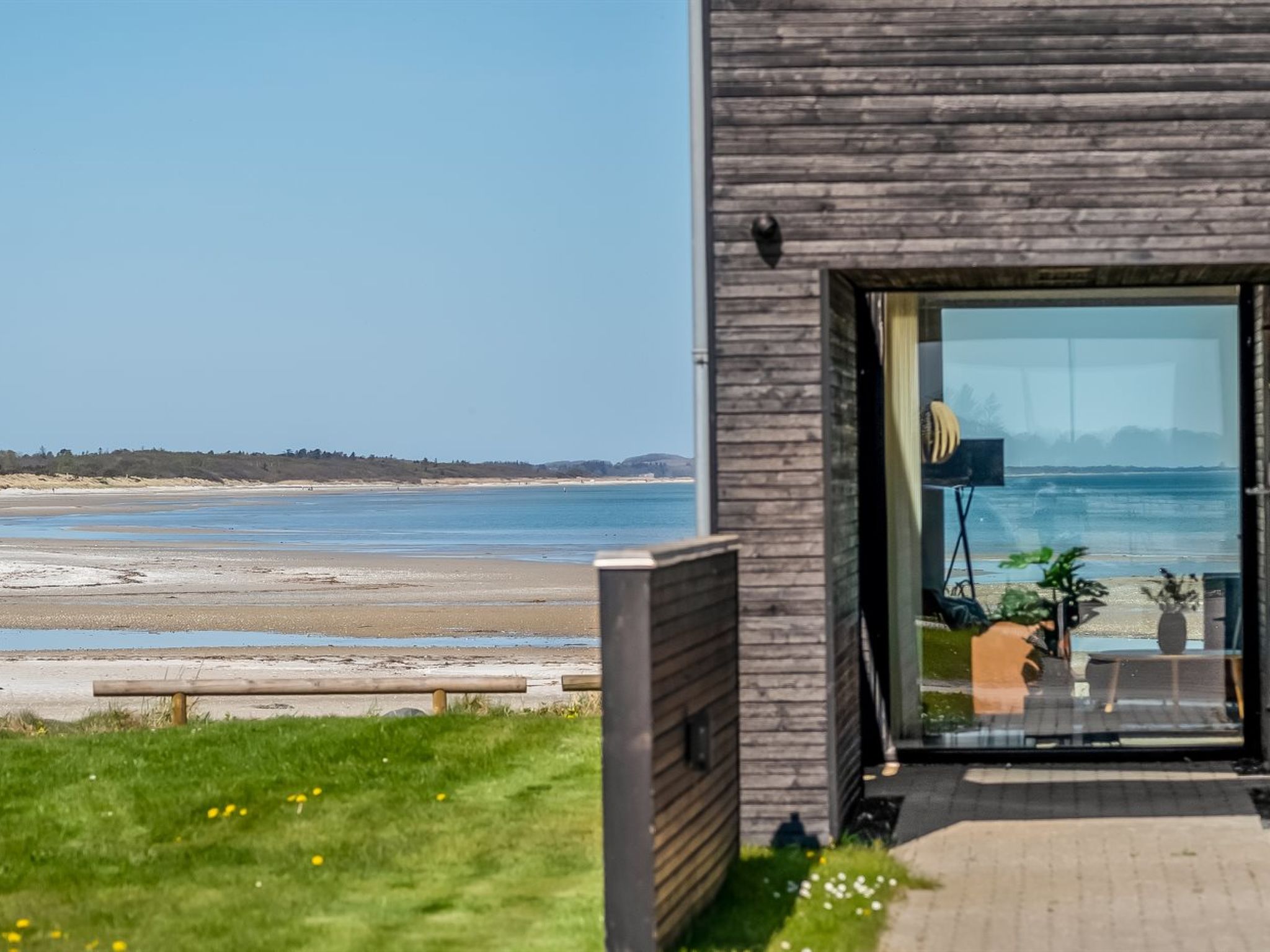 "Chayton" - 10m from the sea - Buiten