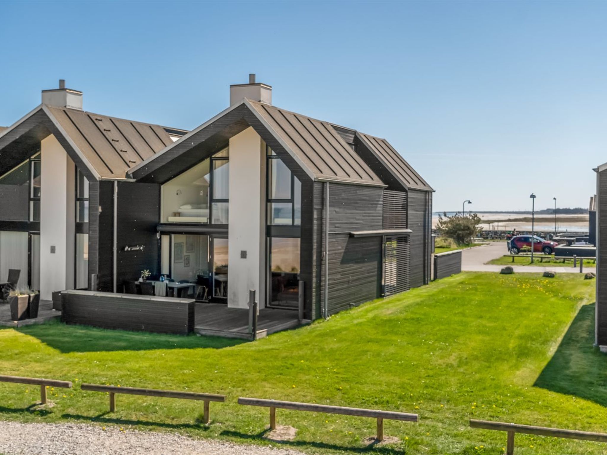 "Chayton" - 10m from the sea - Buiten