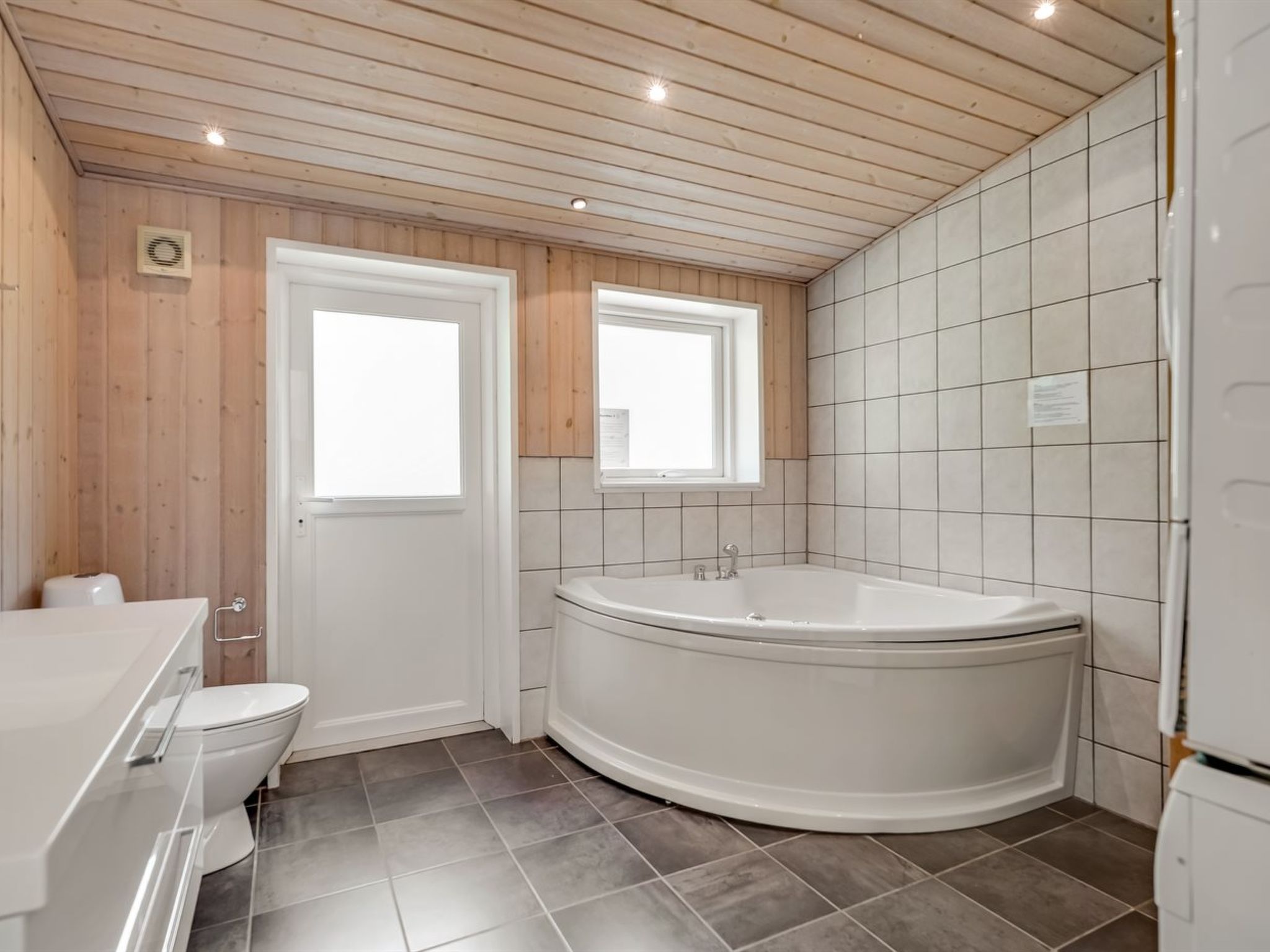 "Nakke" - 900m from the sea - Binnen