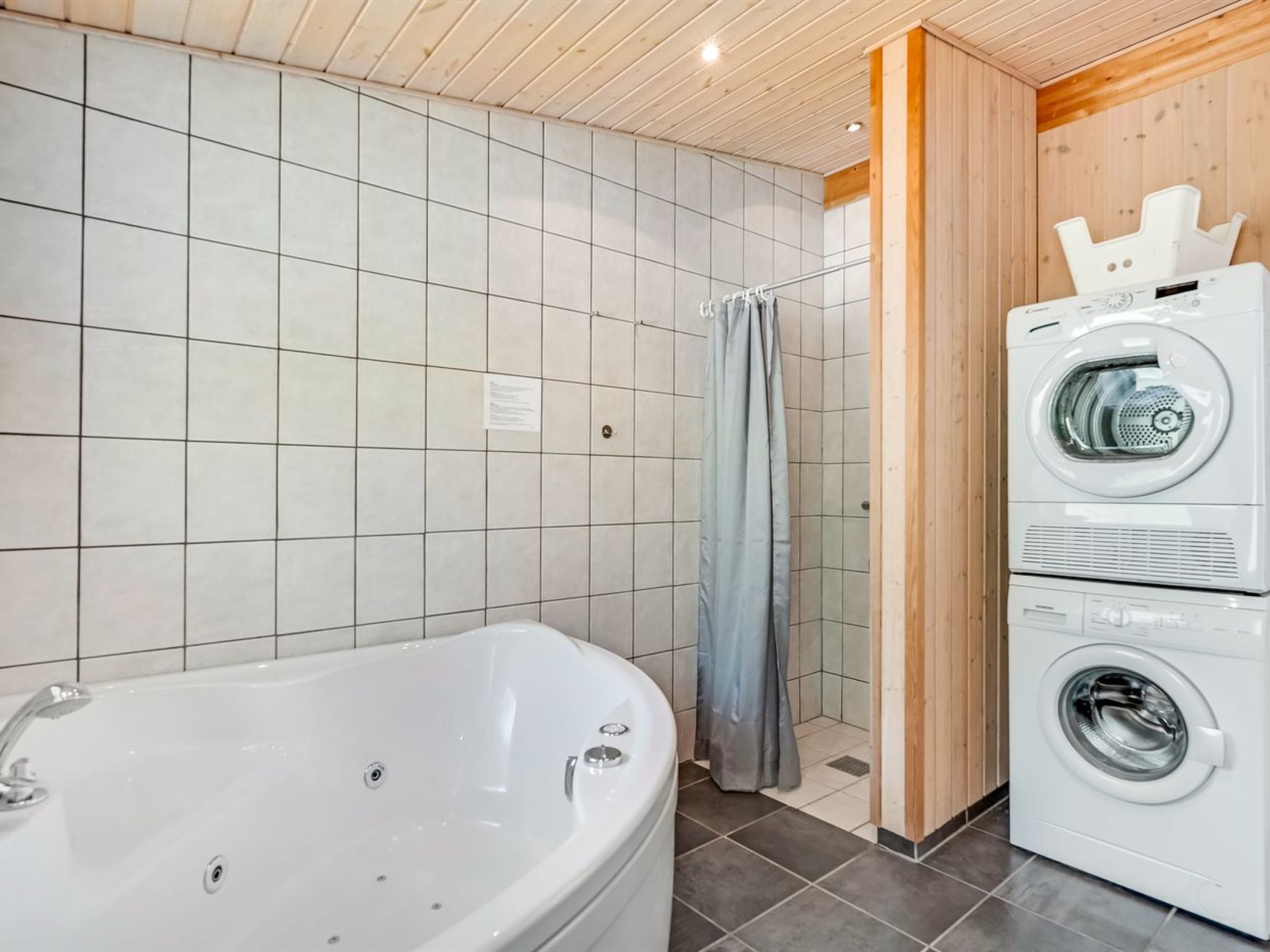 "Nakke" - 900m from the sea - Binnen