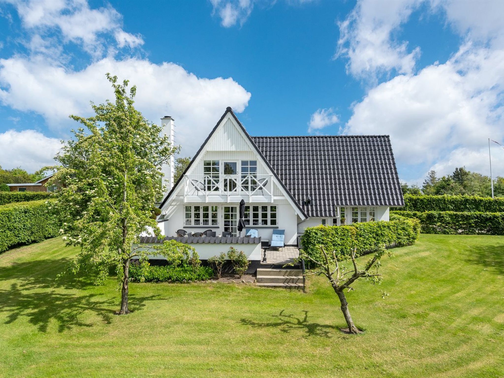 "Tamer" - 500m to the fjord-Buiten