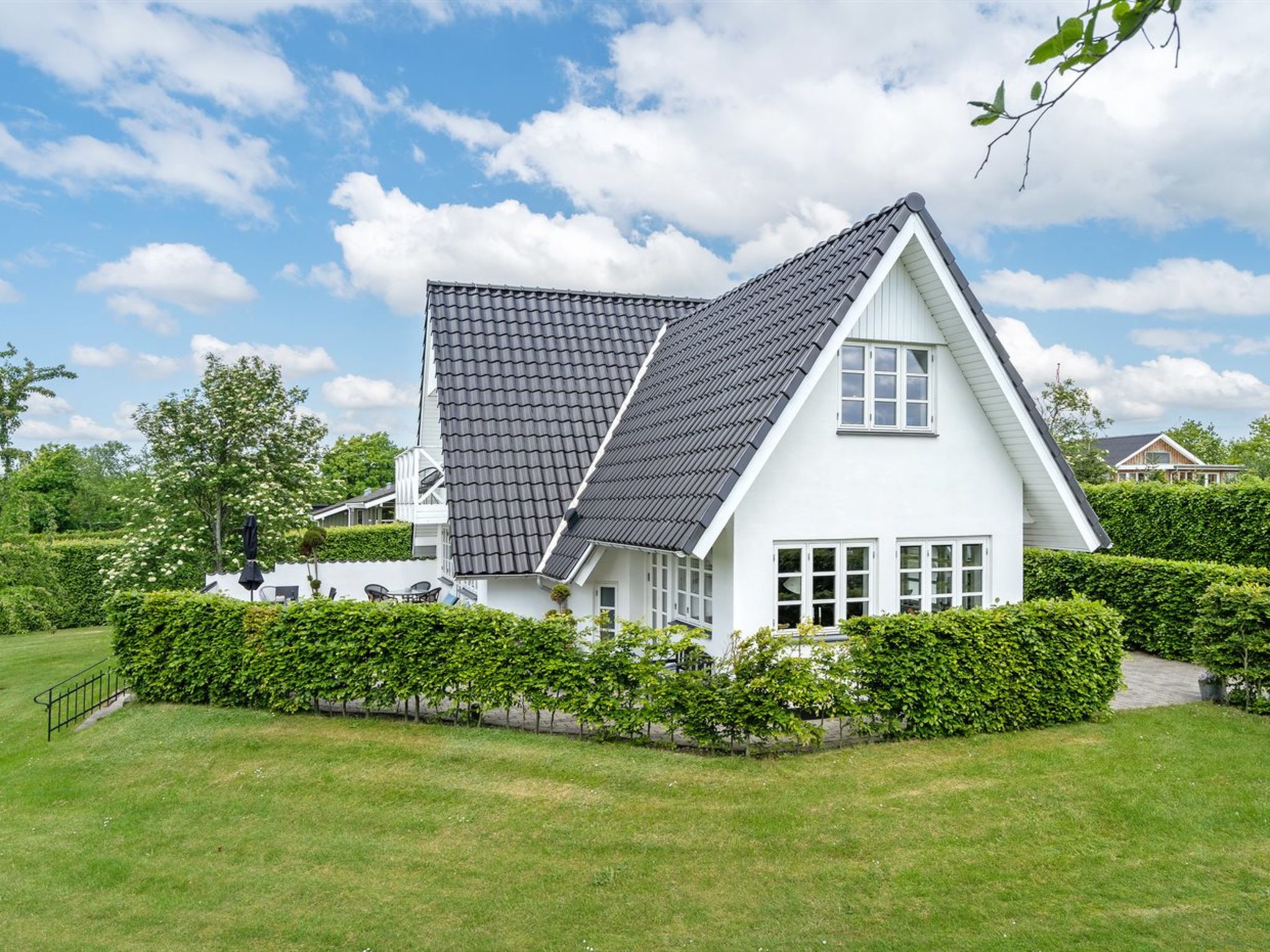 "Tamer" - 500m to the fjord - Buiten