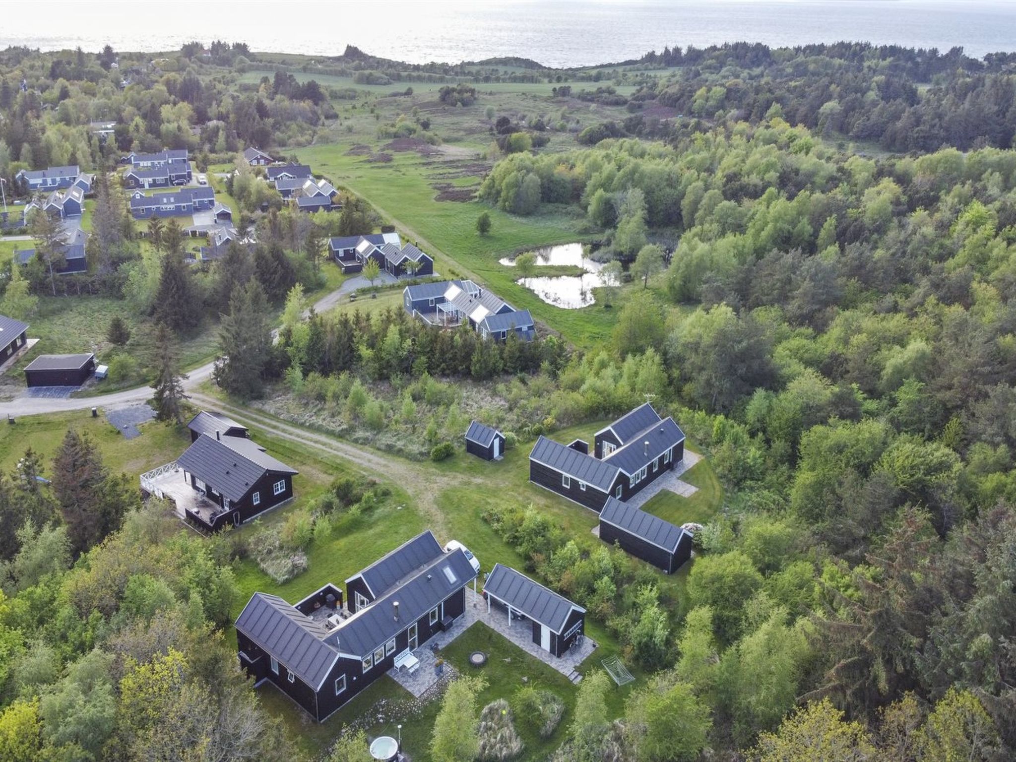 "Eireen" - 600m to the fjord - Buiten