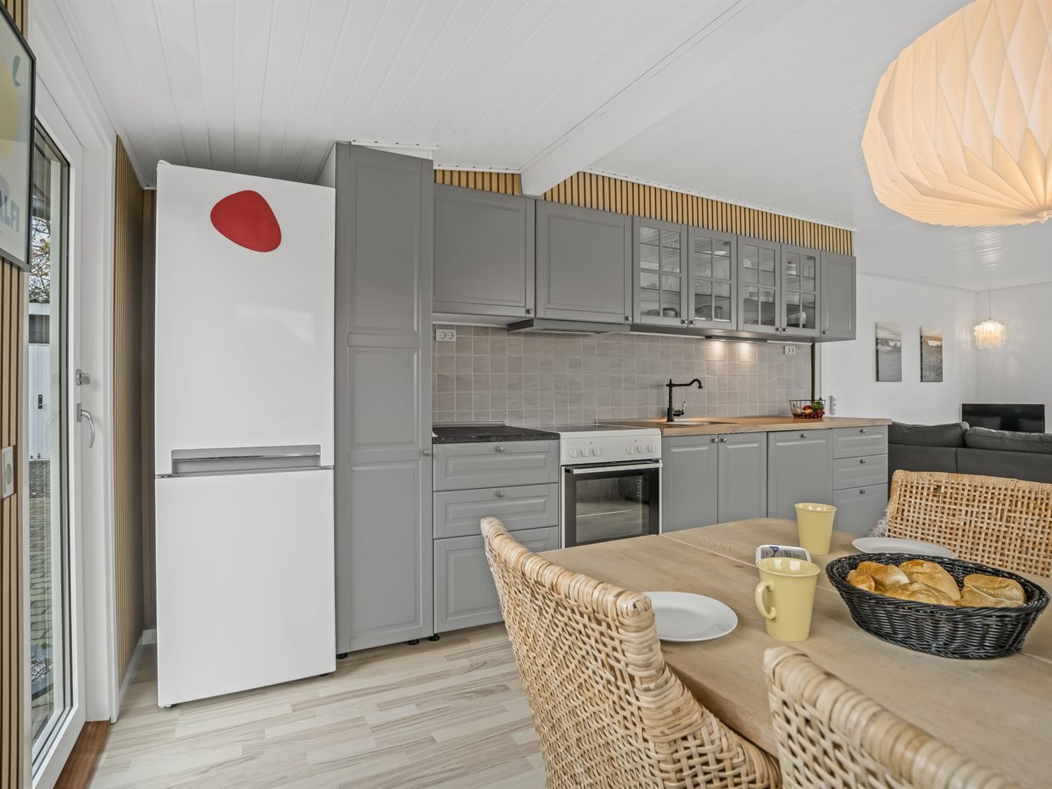 "Hjalma" - 250m to the fjord-Inside