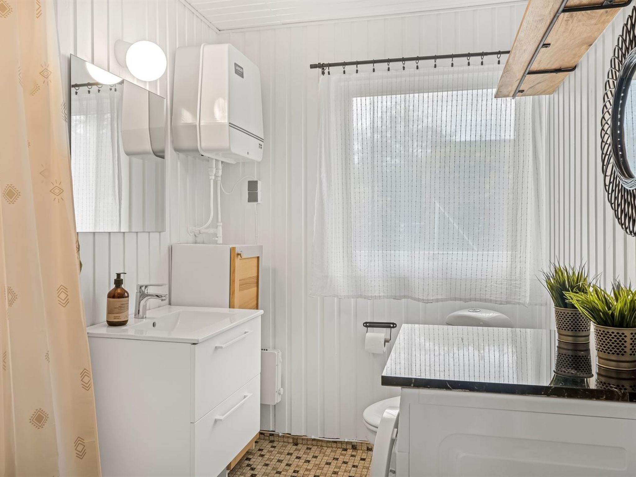 "Hjalma" - 250m to the fjord-Inside