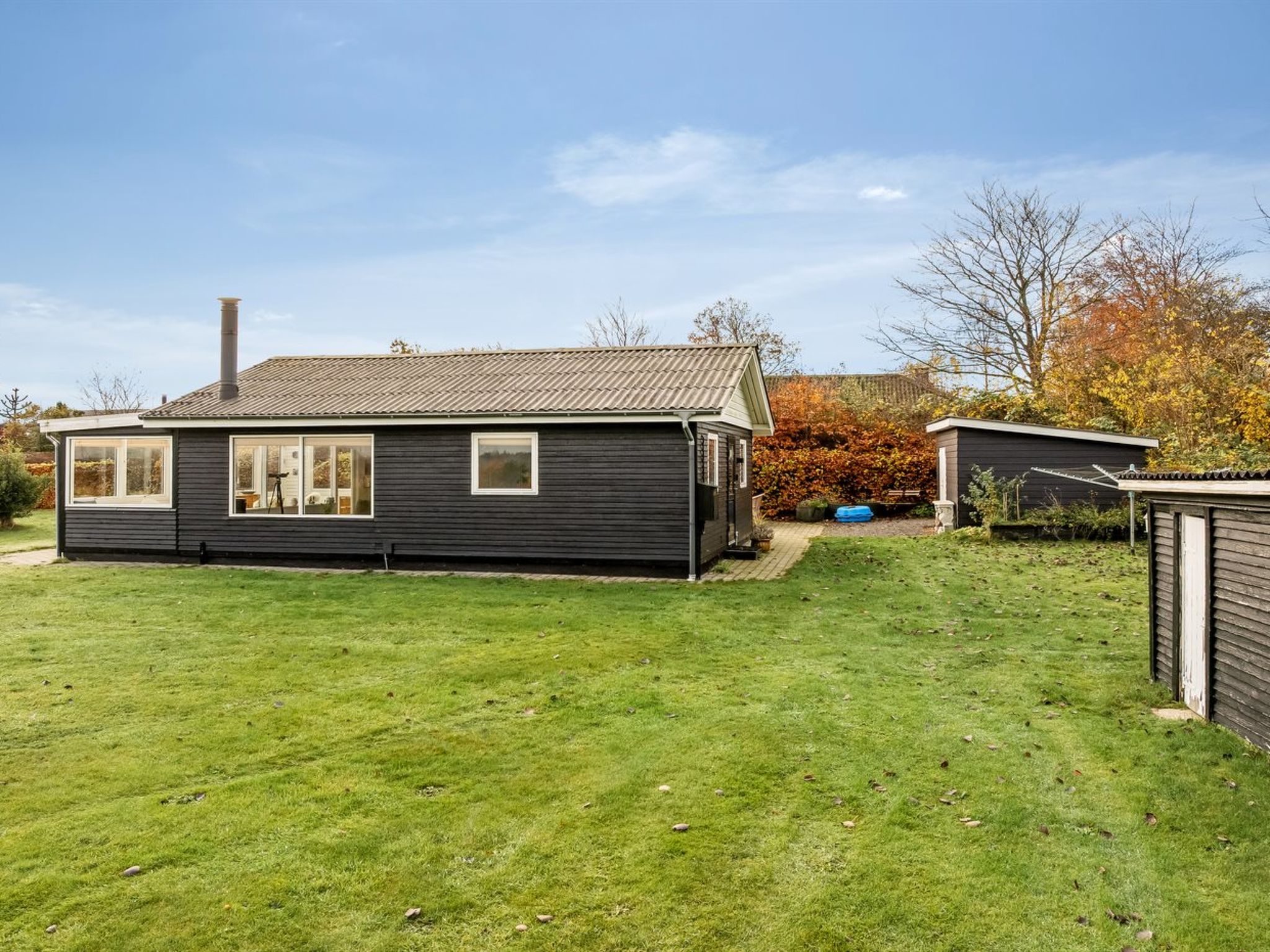 "Hjalma" - 250m to the fjord-Outside