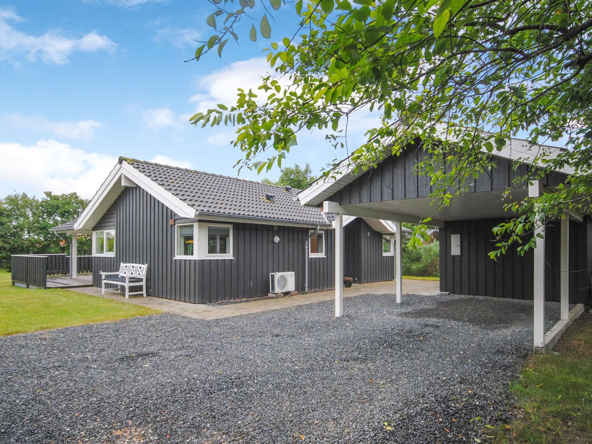 "Evelina" - 150m to the fjord