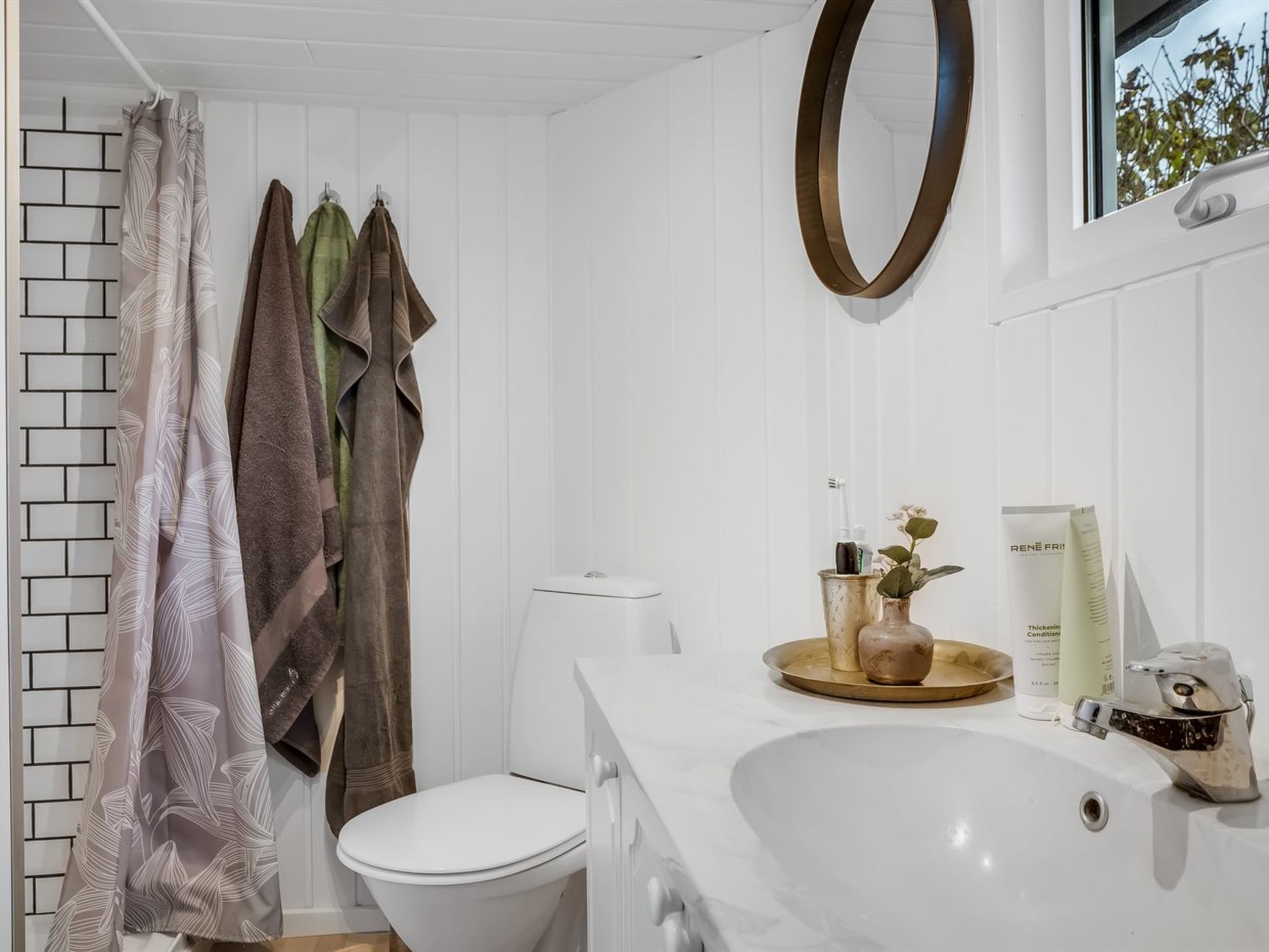 "Kielo" - 200m to the fjord-Drinnen