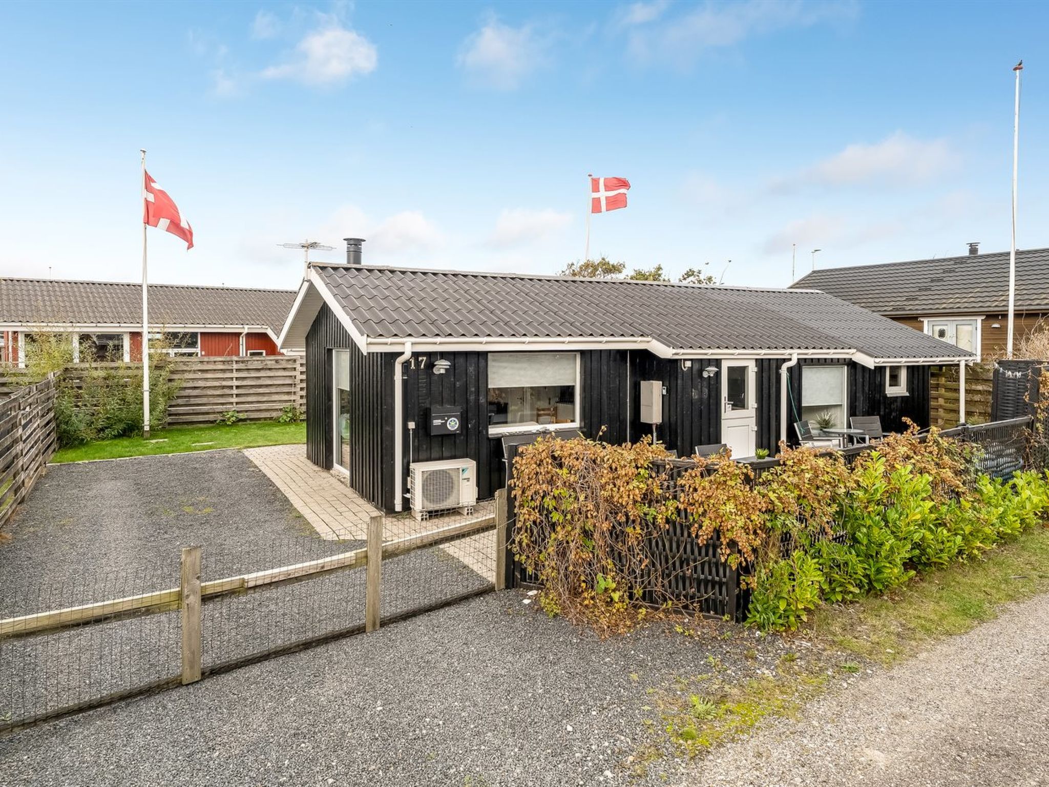 "Kielo" - 200m to the fjord-Draußen