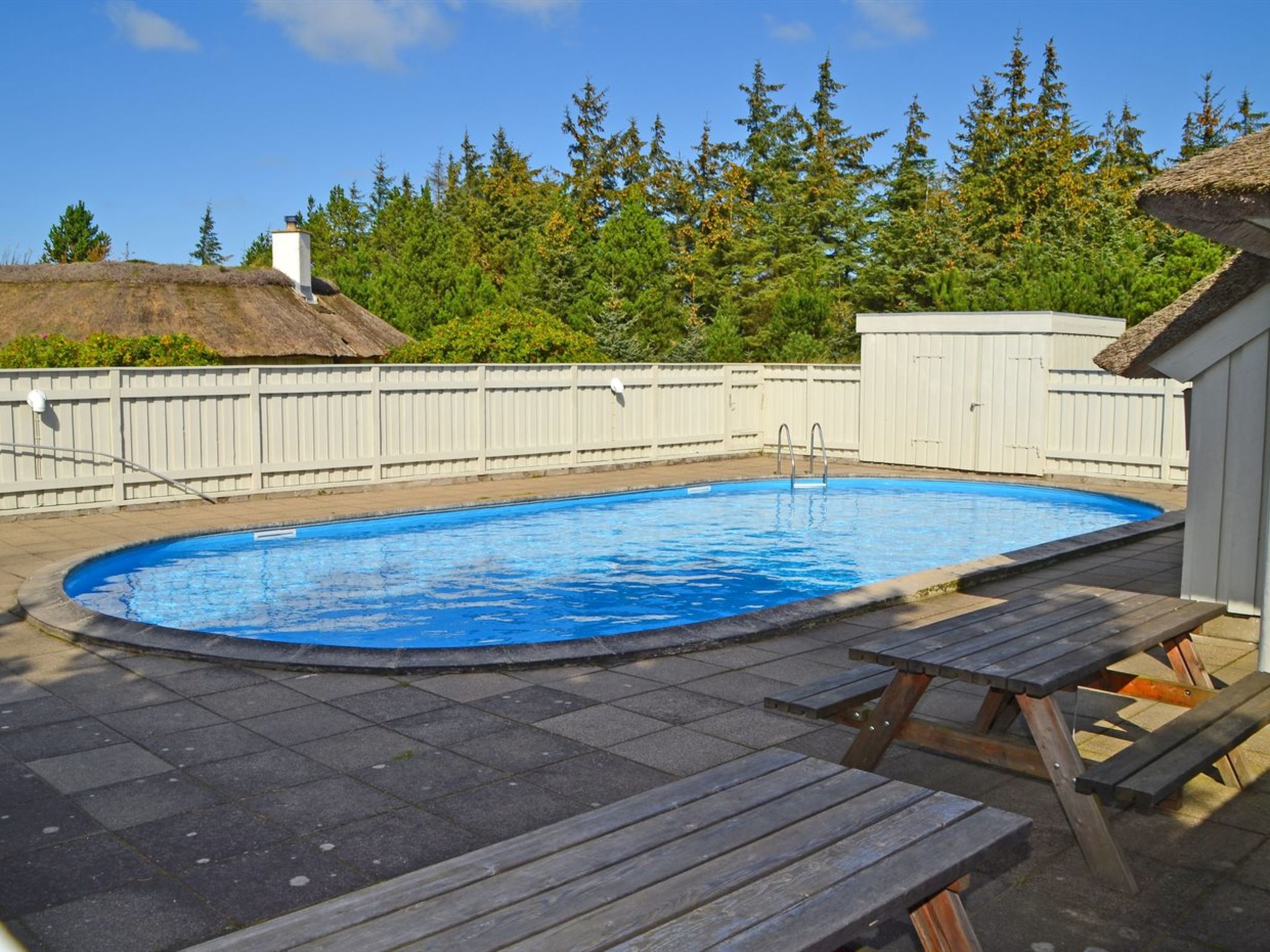 "Roulf" - 1.1km from the sea - Buiten