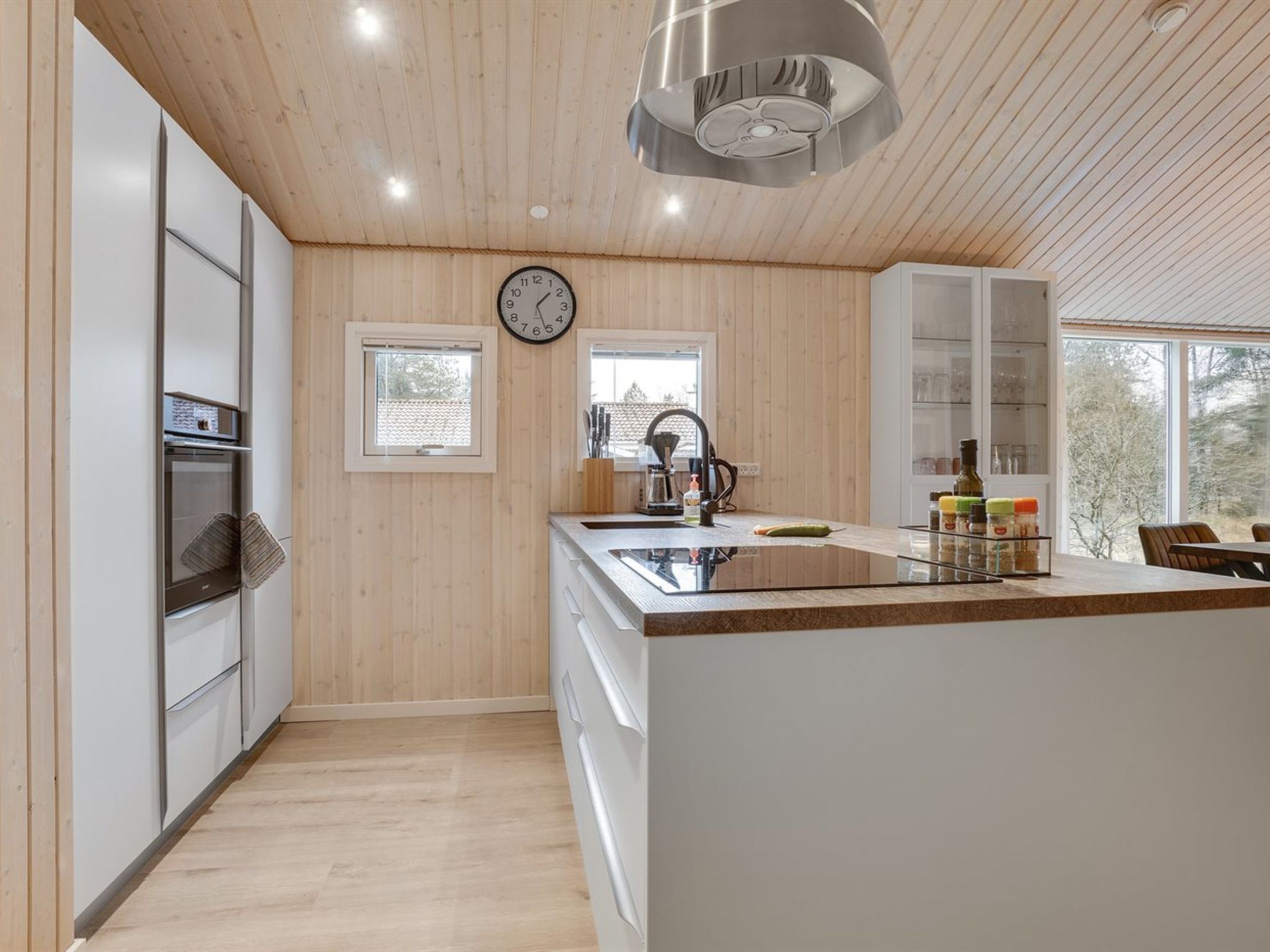 "Sighbiorn" - 950m from the sea - Binnen