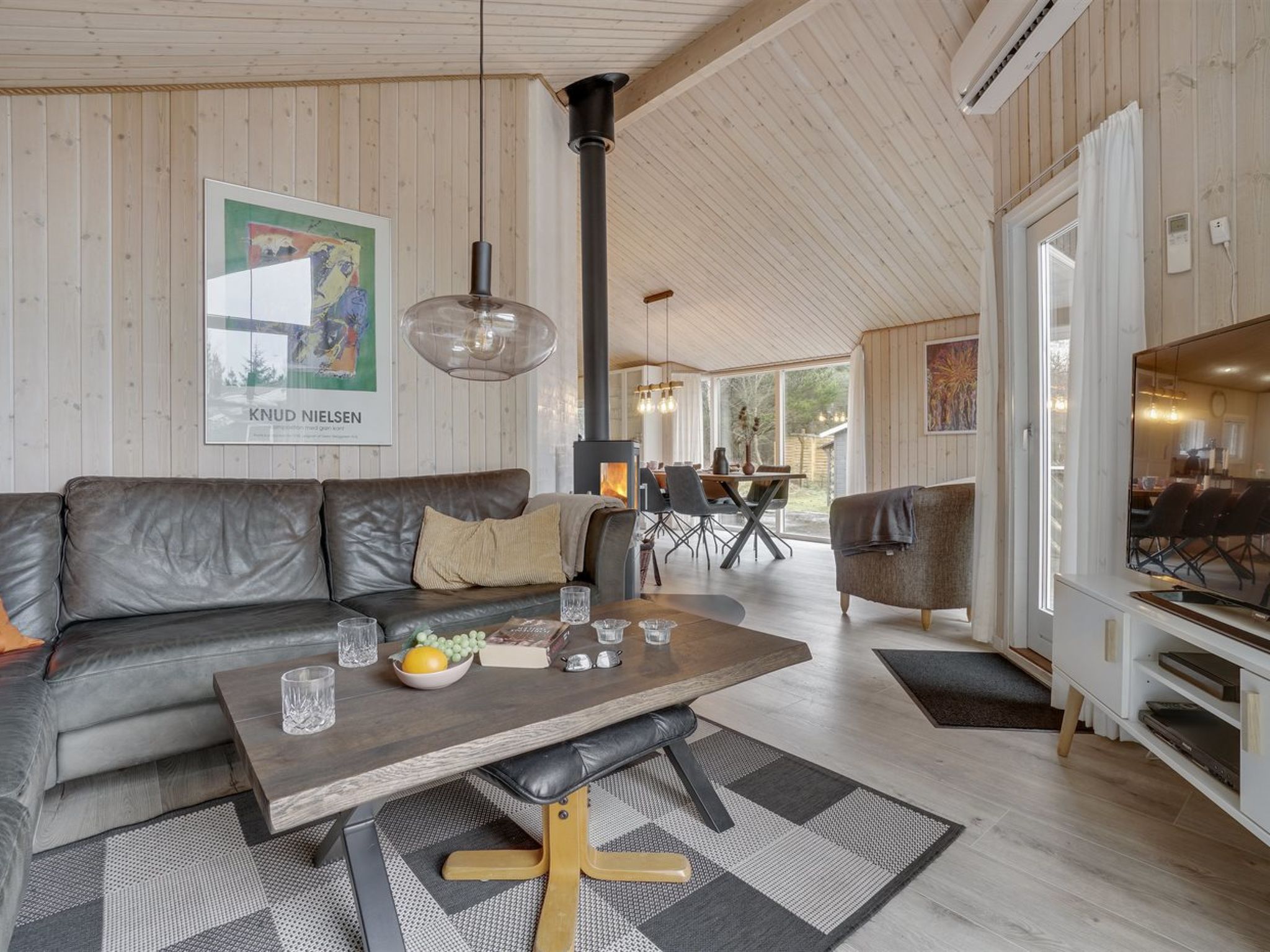 "Sighbiorn" - 950m from the sea - Binnen