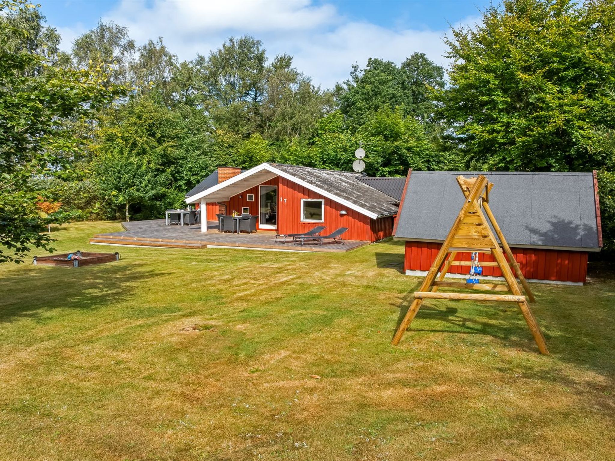 "Thurir" - 4km from the sea - Buiten