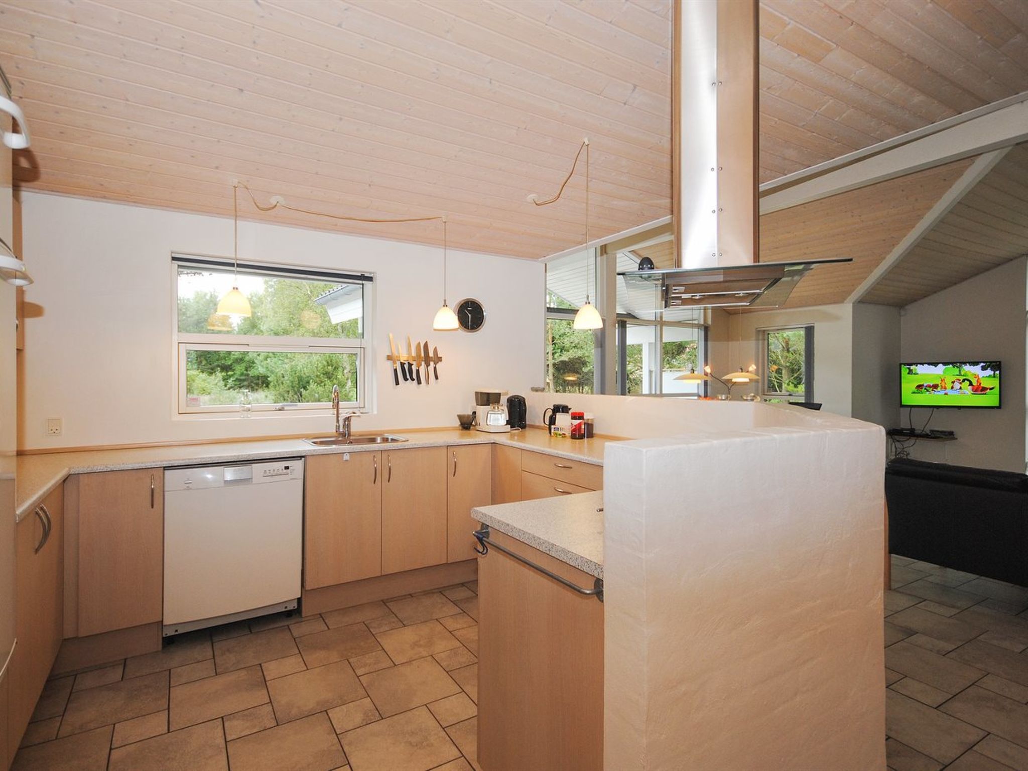 "Tamika" - 950m from the sea - Binnen