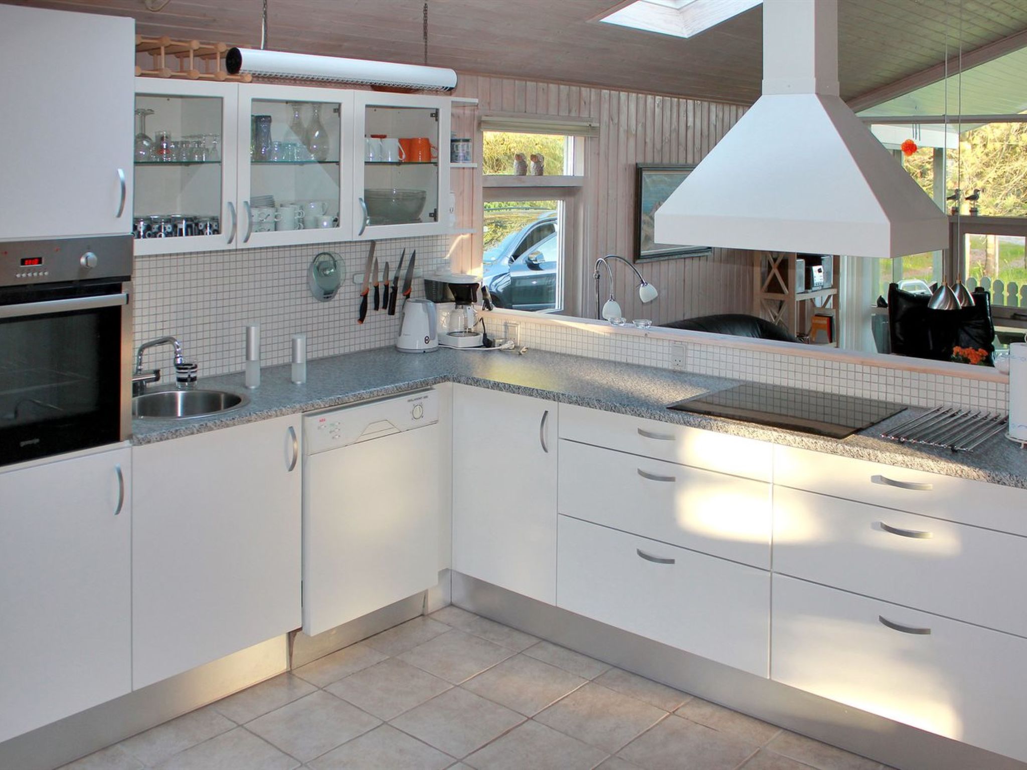 "Annick" - 300m from the sea - Binnen