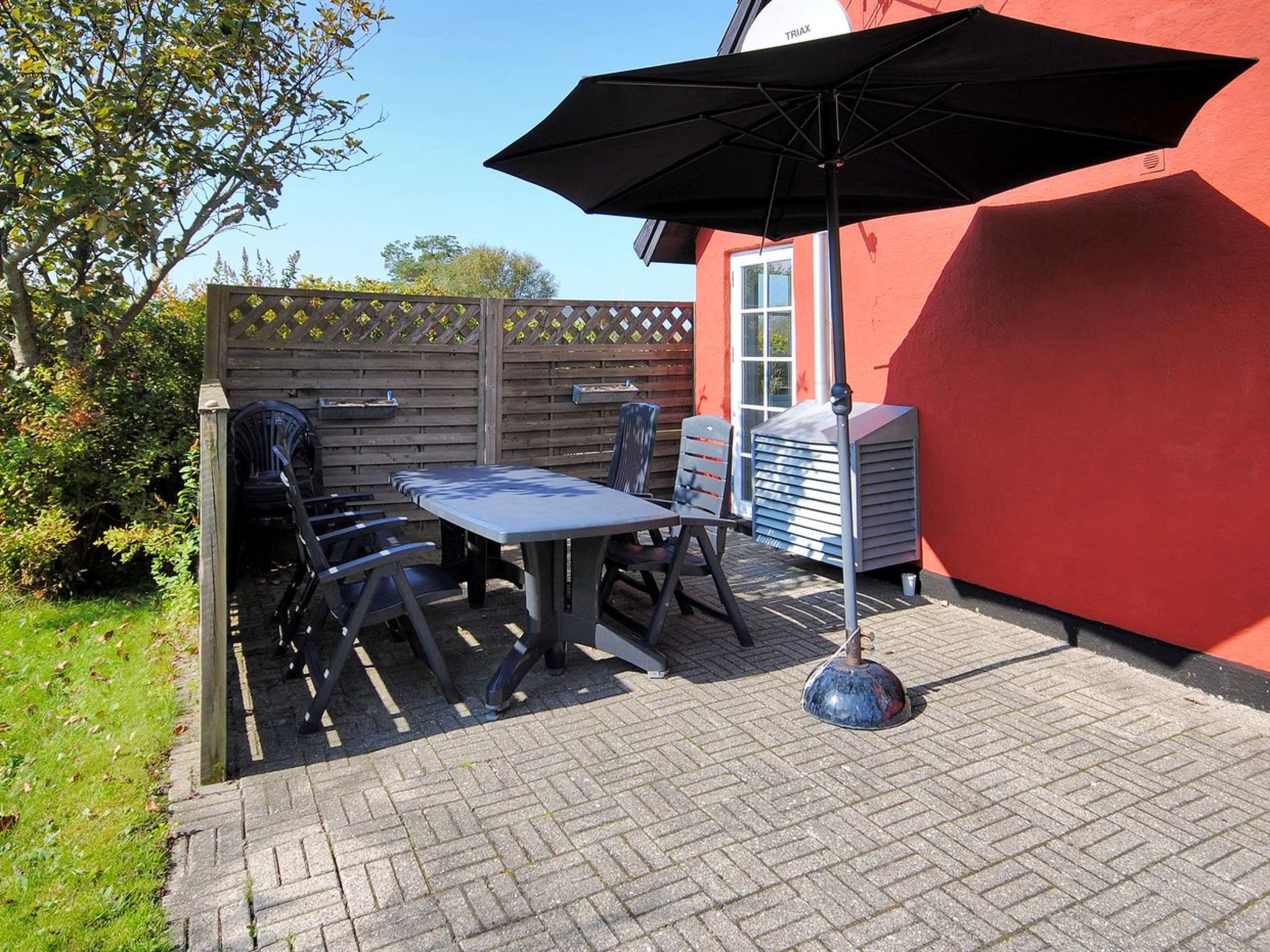 "Indi" - 400m from the sea - Buiten