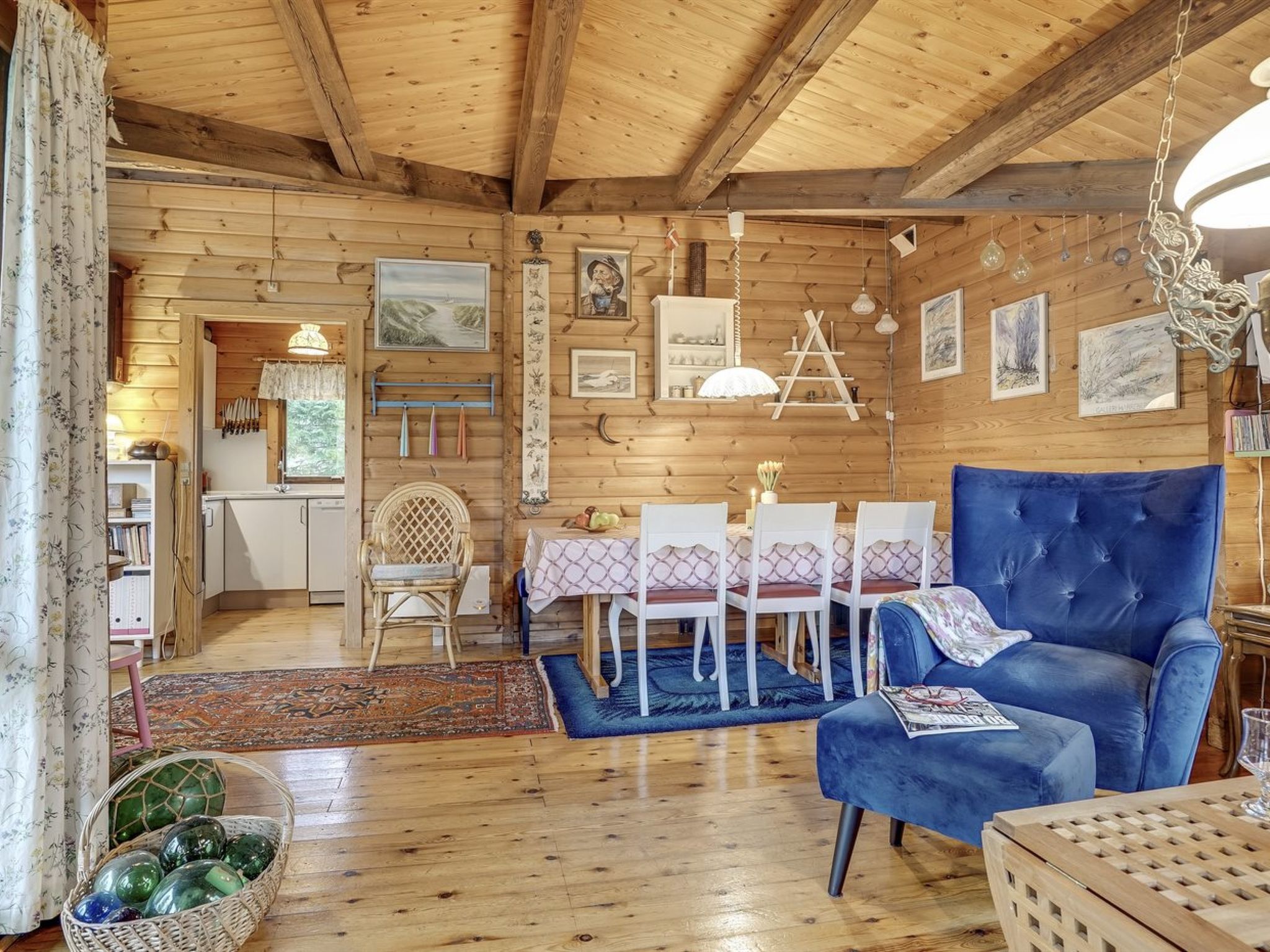 "Artur" - 1.5km from the sea - Binnen
