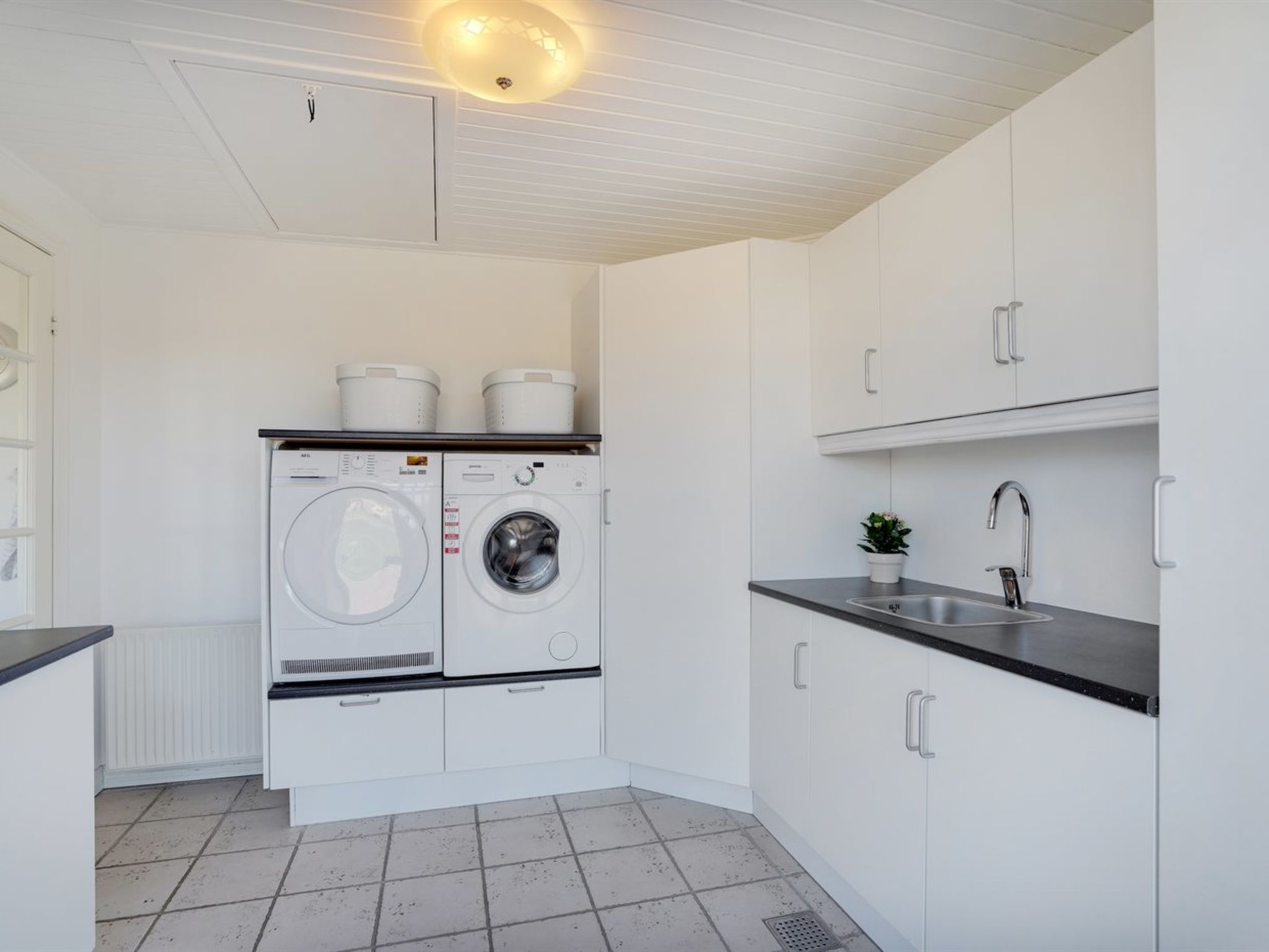 "Bitta" - 500m from the sea - Binnen