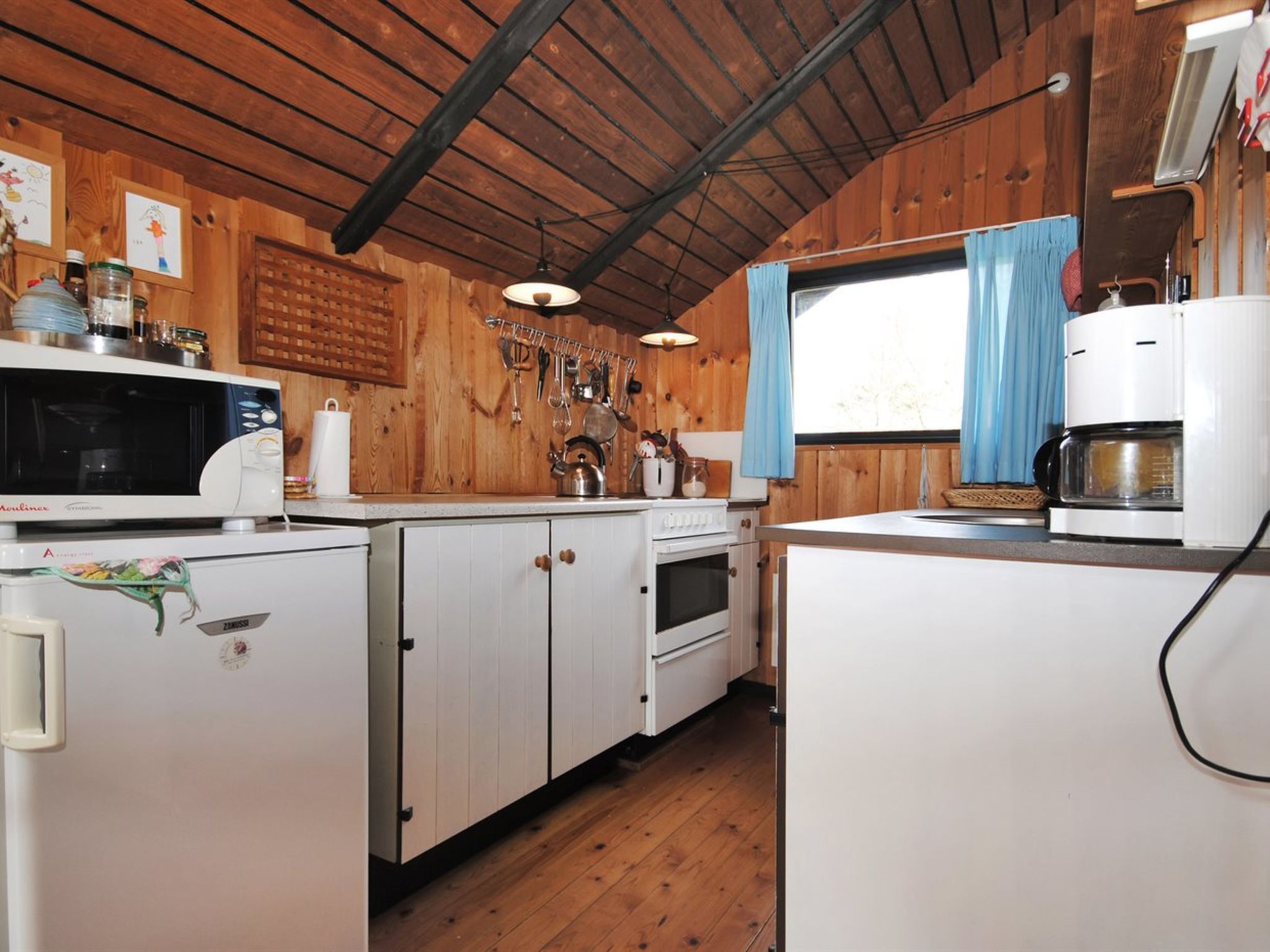 "Deni" - 4km from the sea-Binnen