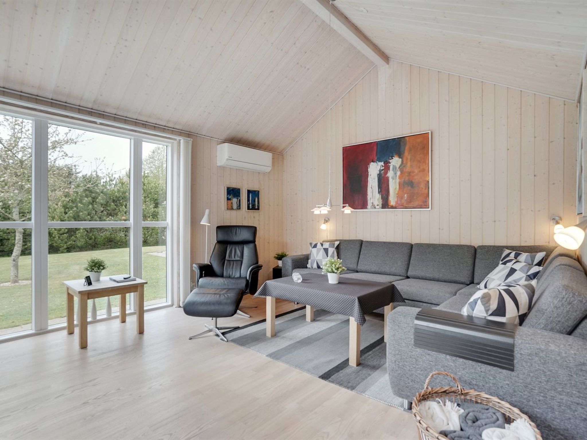 "Henriete" - 3.5km from the sea