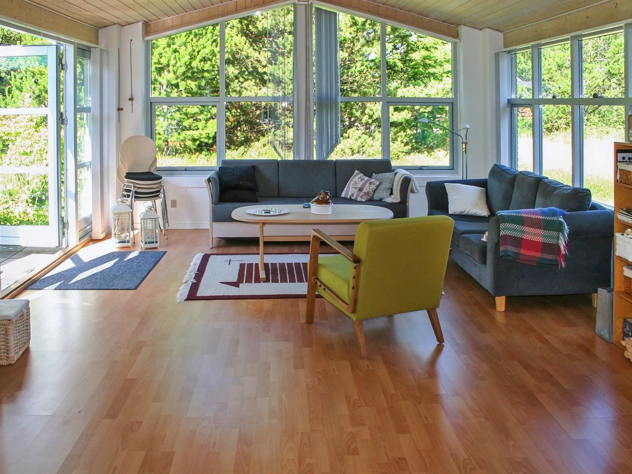 "Gisa" - 400m from the sea-Binnen